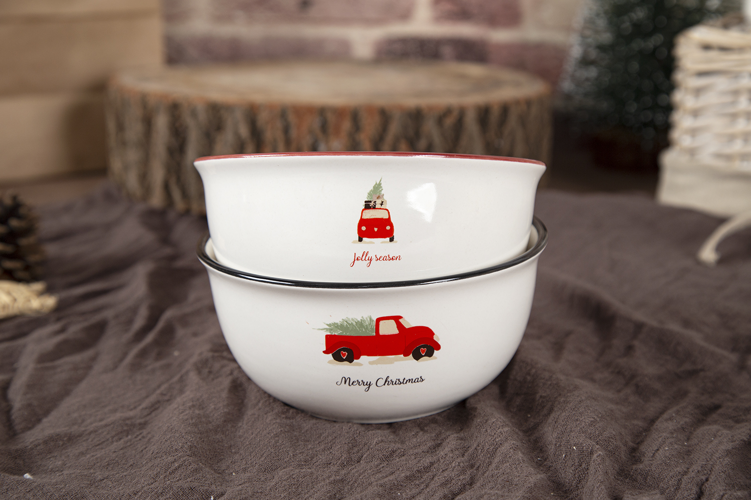 CHANGSHA HAPPY GO Christmas Themed Stoneware Mugs with Holiday Decals | happygodinnerware.com