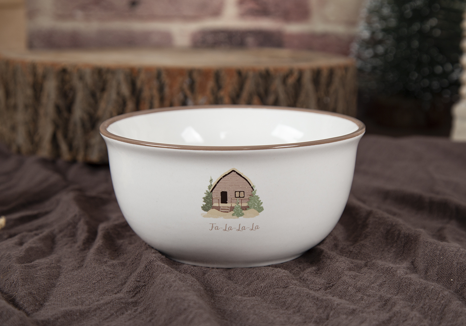 CHANGSHA HAPPY GO Christmas Themed Stoneware Mugs with Holiday Decals | happygodinnerware.com