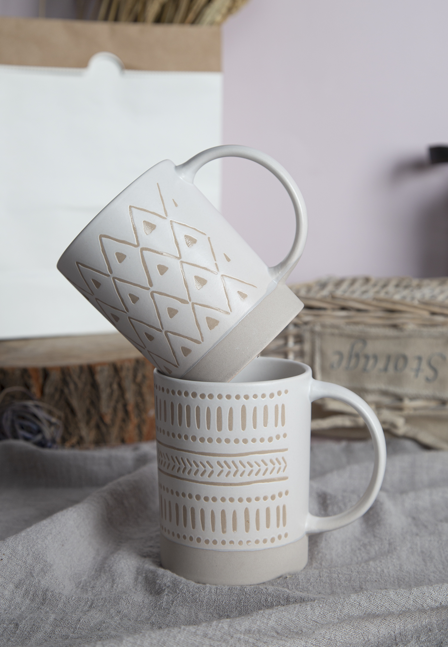 CHANGSHA HAPPY GO Stoneware Mugs with Elegant Geometric Screen Print Designs | happygodinnerware.com