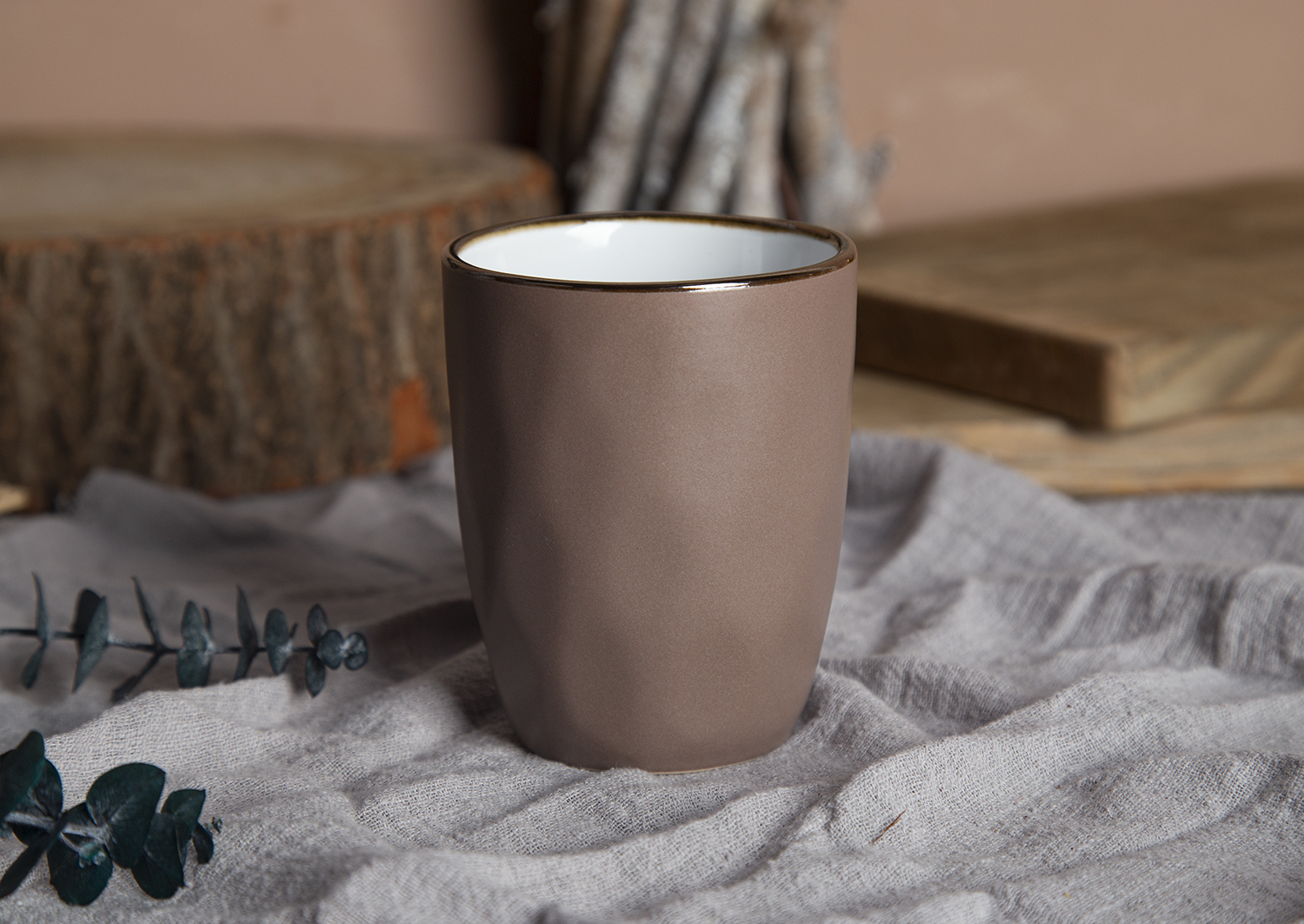 CHANGSHA HAPPY GO Ceramic Mugs with Colored Glaze and Embossed Design, Stoneware | happygodinnerware.com