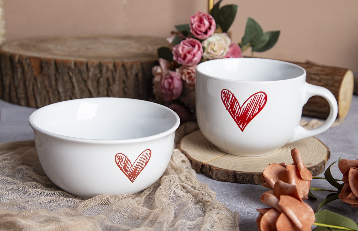 CHANGSHA HAPPY GO Ceramic Bowls with Heart Design, Stoneware | happygodinnerware.com