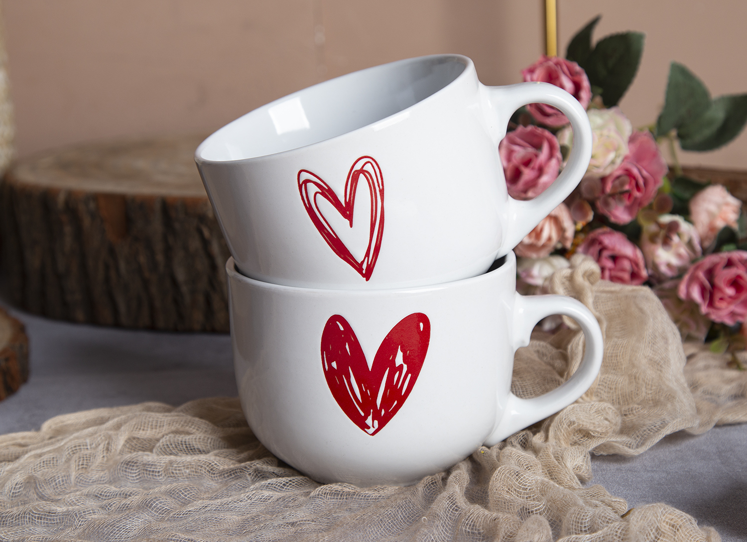 CHANGSHA HAPPY GO Ceramic Bowls with Heart Design, Stoneware | happygodinnerware.com