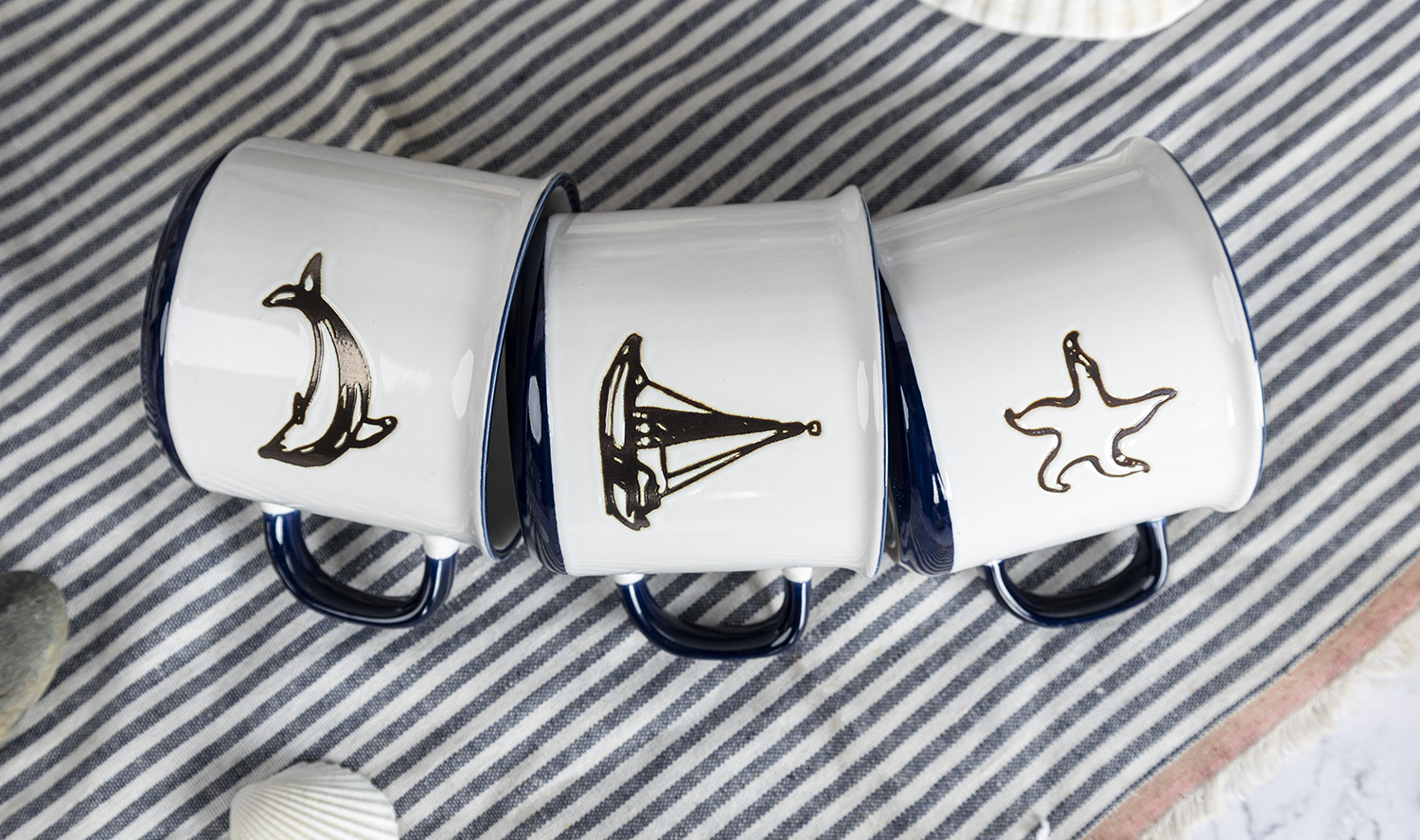 ​CHANGSHA HAPPY GO  Retro Style Stoneware Coffee Mugs with Bold Typography and Cafe-Inspired Glazed Finish |happygodinnerware.com