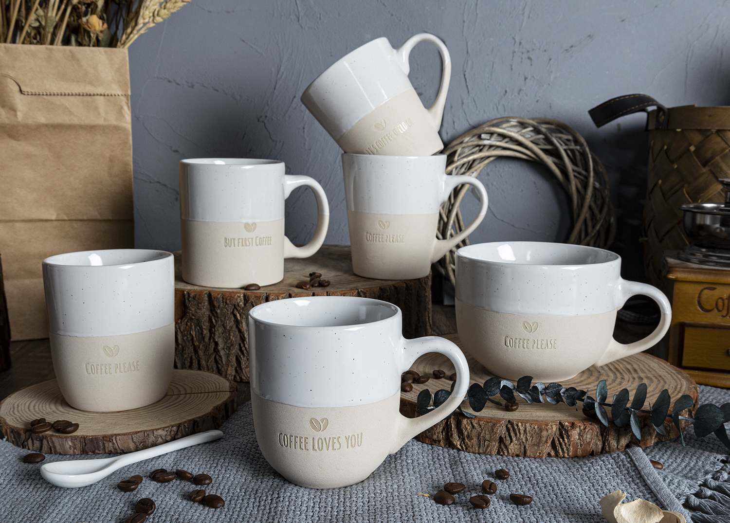 ​CHANGSHA HAPPY GO  Marine Style Stoneware Mug Collection with Navy Blue Glaze and Hand-Painted Nautical Patterns |happygodinnerware.com
