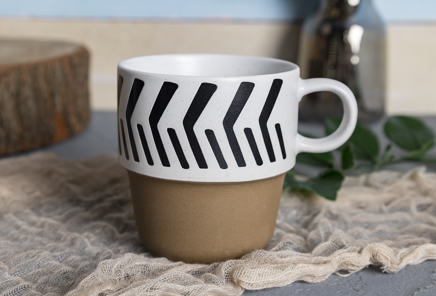 ​CHANGSHA HAPPY GO Modern Contrast Stoneware Mugs with Bold Black Silkscreen Patterns and Raw Clay Base – Model 86E-026 |happygodinnerware.com