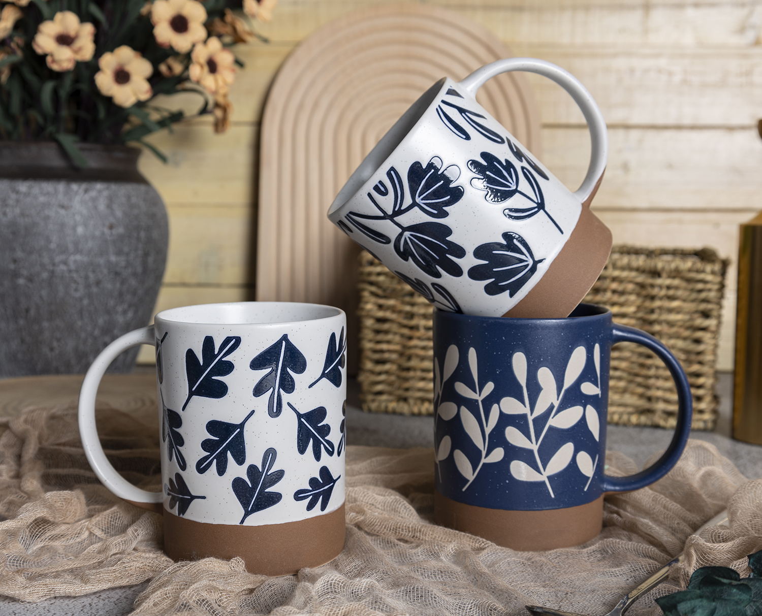 ​CHANGSHA HAPPY GO  Botanical Blue Stoneware Mug Set – Nature-Inspired Silkscreen Leaves with Rustic Clay Base|Dopamine Series Ceramics  |happygodinnerware.com