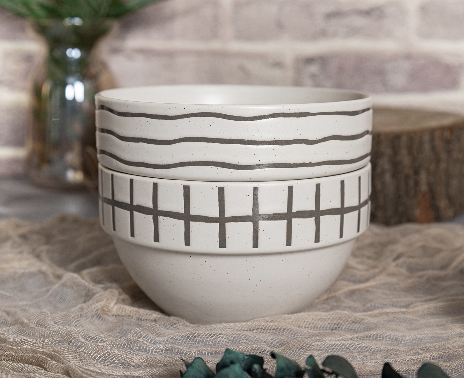 ​CHANGSHA HAPPY GO  Monochrome Linear Print Stoneware Mug Set with Soft White Matte Glaze |happygodinnerware.com
