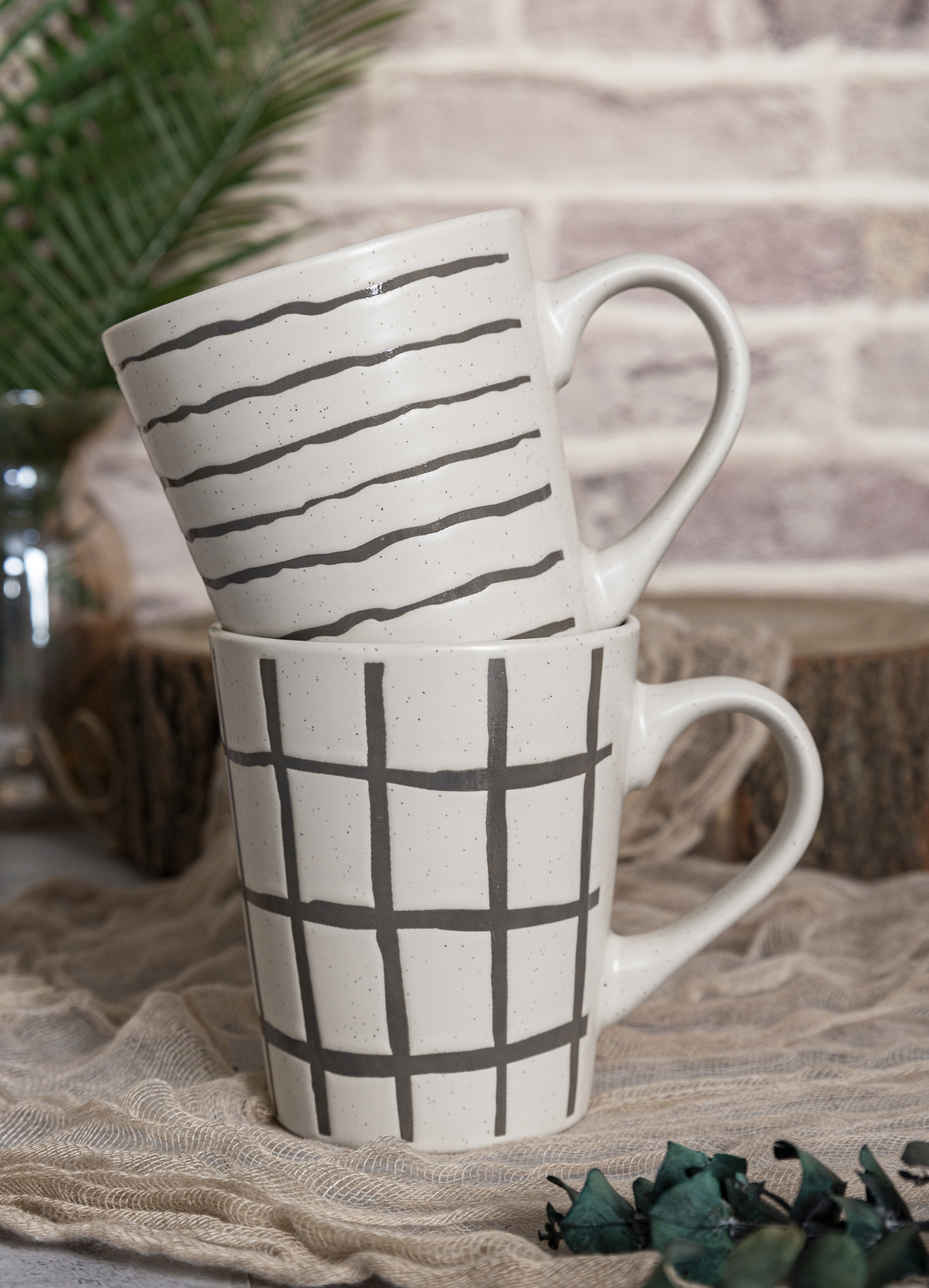 ​CHANGSHA HAPPY GO  Monochrome Linear Print Stoneware Mug Set with Soft White Matte Glaze |happygodinnerware.com