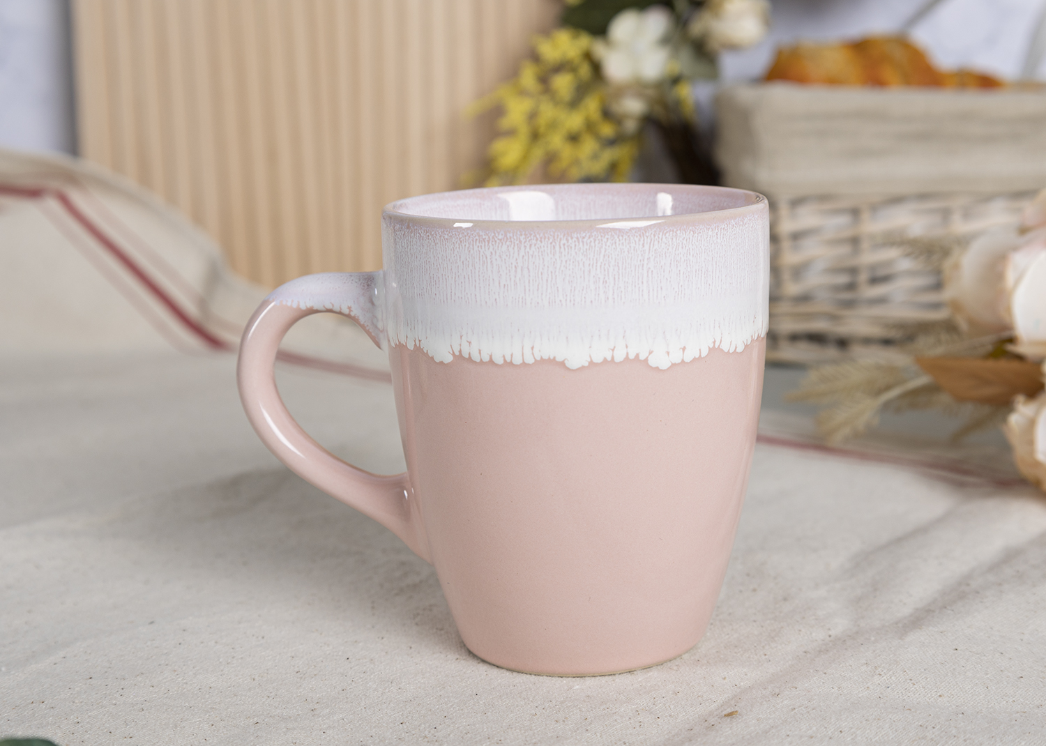 CHANGSHA HAPPY GO  Pastel Macaron Tone Stoneware Dinnerware Set with White Dripping Reactive Glaze – Elegant Soft Color Palette for Contemporary Table Settings|happygodinnerware.com