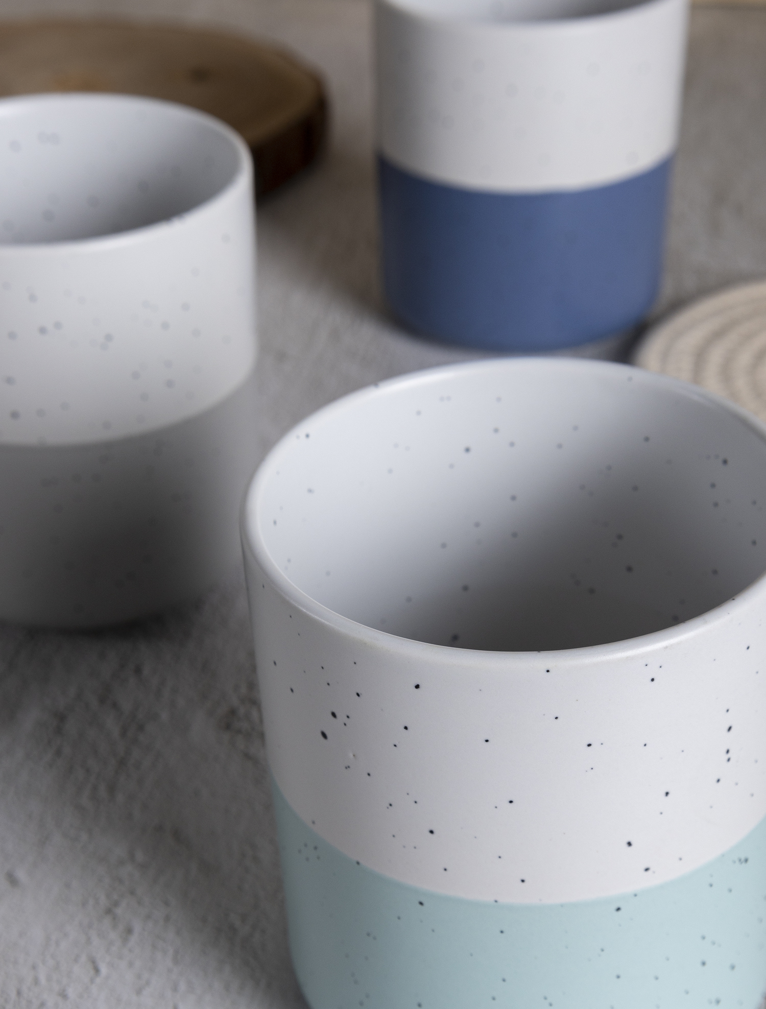 CHANGSHA HAPPY GO Minimalist Speckled Colorblock Ceramic Mug and Bowl Set – Nordic Style Coffee Cups with Gift Packaging|happygodinnerware.com