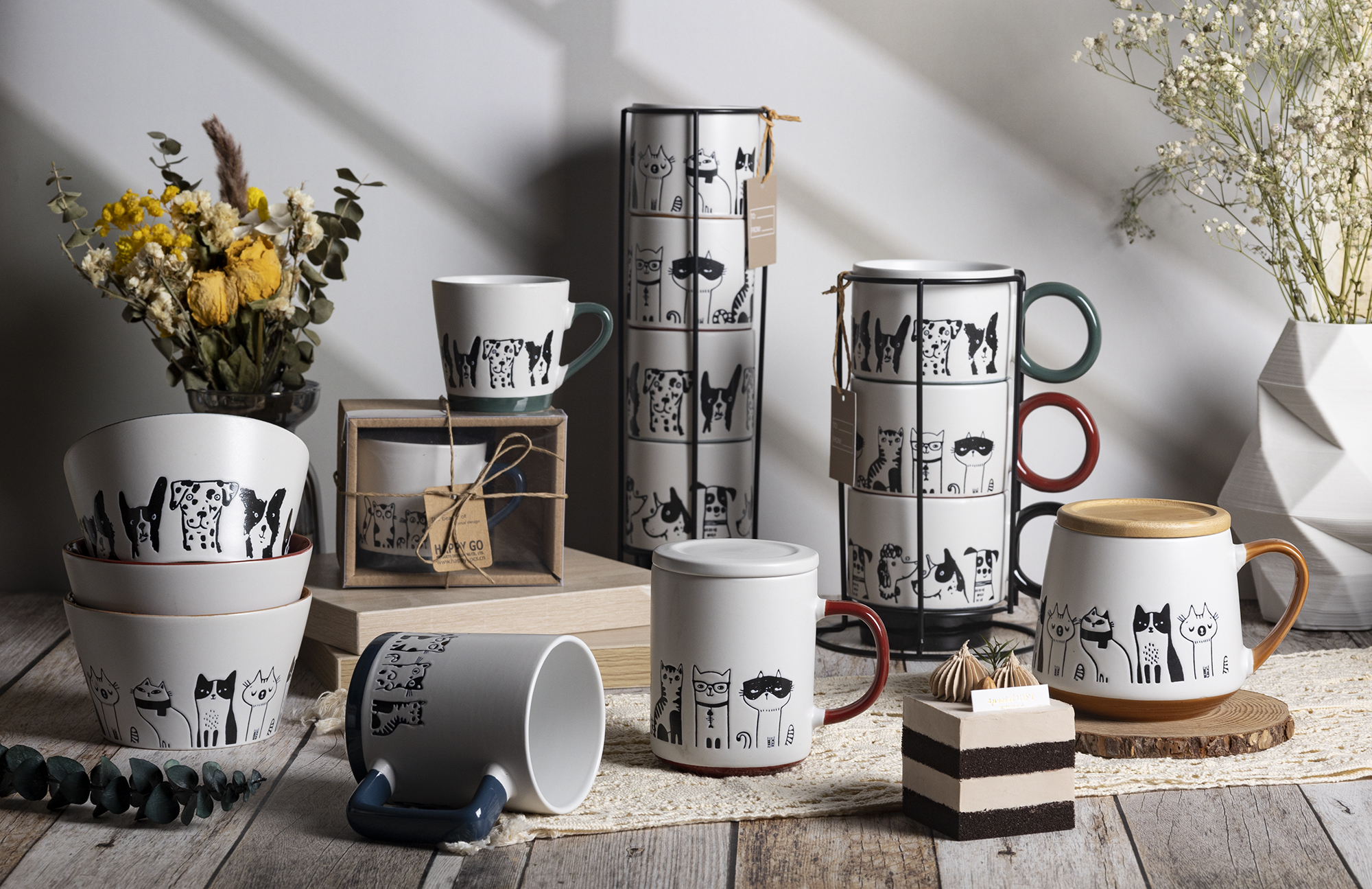 CHANGSHA HAPPY GO Cartoon Cat & Dog Print Ceramic Mug and Bowl Set – Stackable Coffee Cups with Gift Packaging for Pet Lovers|happygodinnerware.com