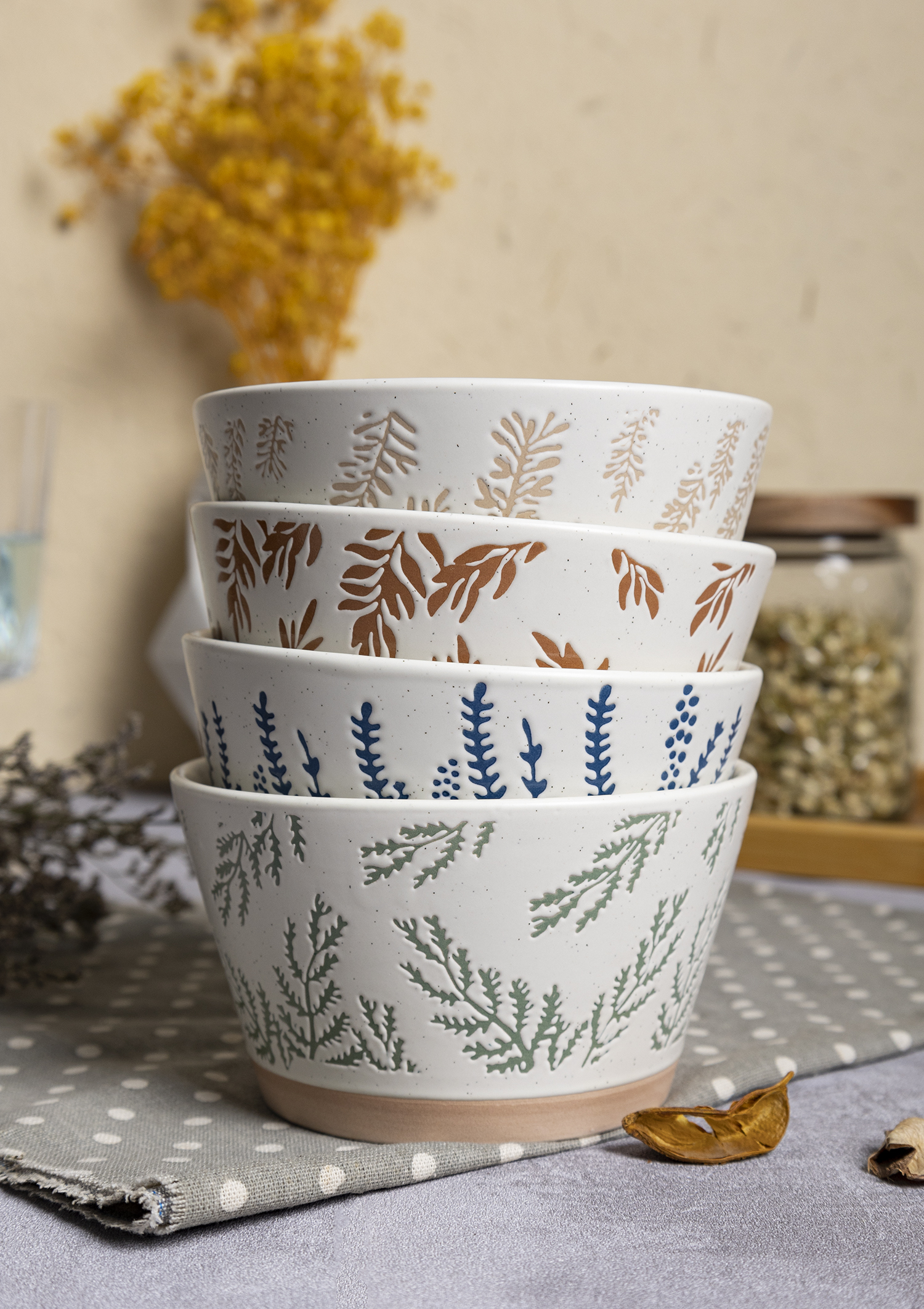 CHANGSHA HAPPY GO Botanical Embossed Ceramic Mug Set – Rustic Nature-Inspired Stackable Cups with Gift Packaging|happygodinnerware.com