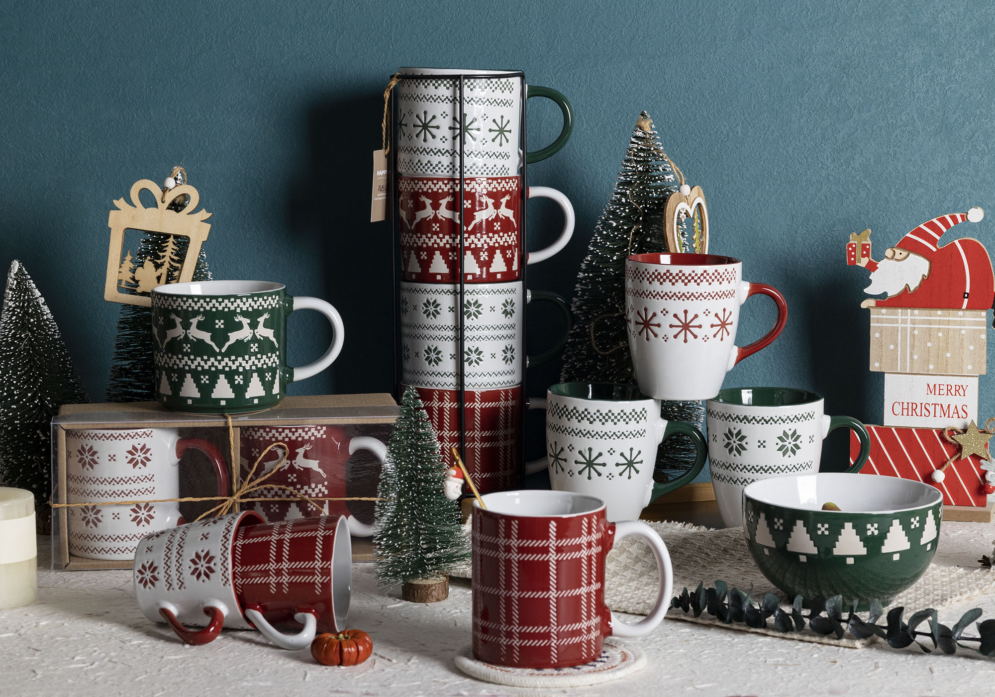 CHANGSHA HAPPY GO Christmas Sweater Pattern Ceramic Mug and Bowl Set – Festive Red & Green Holiday Cups with Gift Packaging|happygodinnerware.com