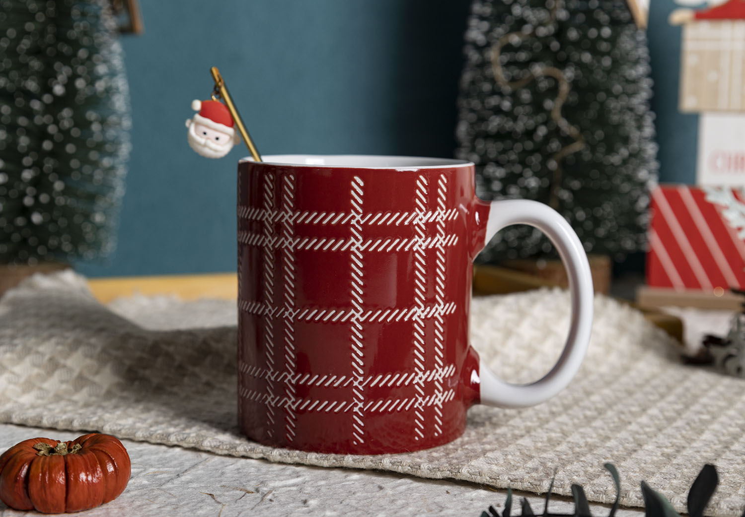 CHANGSHA HAPPY GO Christmas Sweater Pattern Ceramic Mug and Bowl Set – Festive Red & Green Holiday Cups with Gift Packaging|happygodinnerware.com