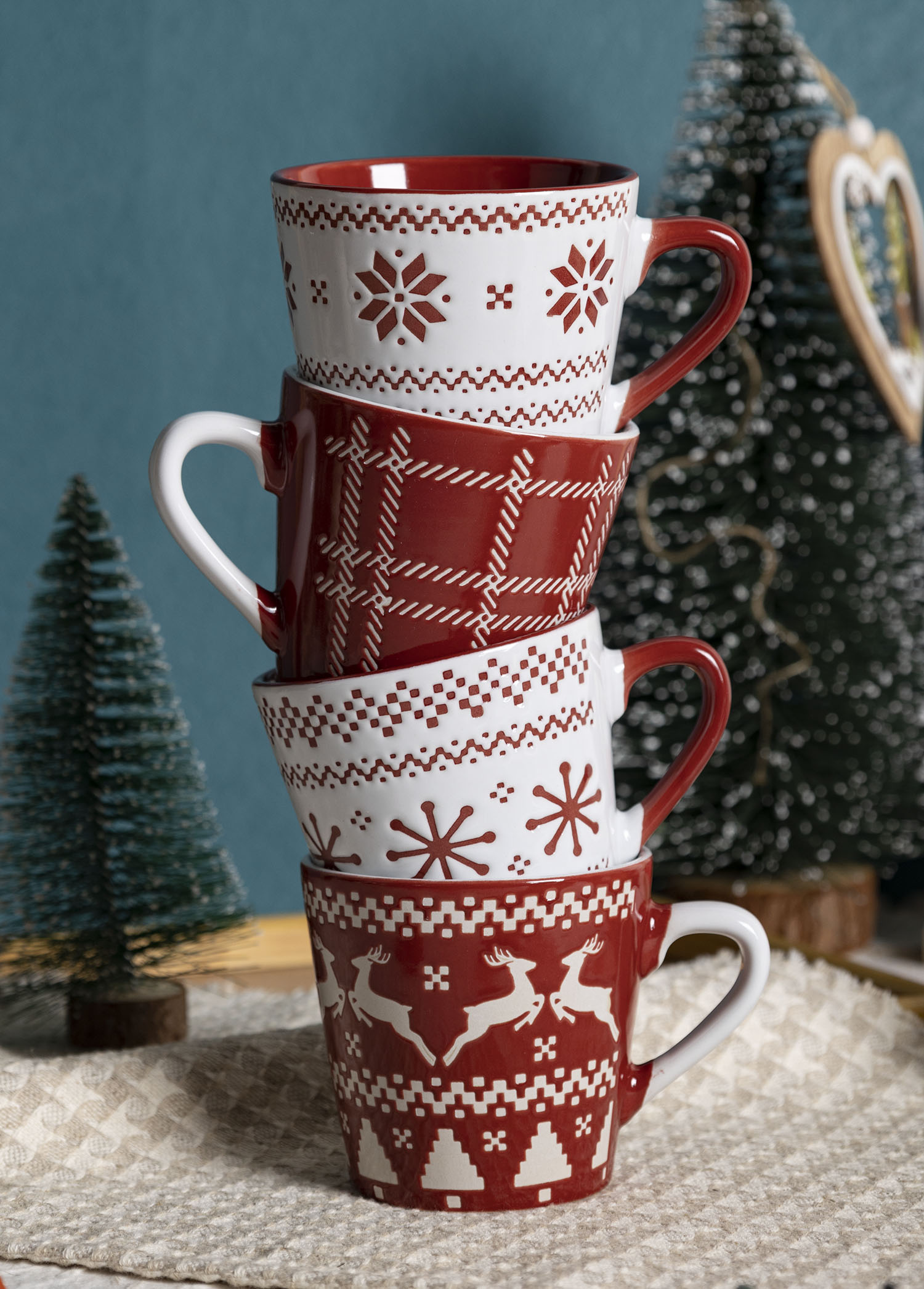 CHANGSHA HAPPY GO Christmas Sweater Pattern Ceramic Mug and Bowl Set – Festive Red & Green Holiday Cups with Gift Packaging|happygodinnerware.com