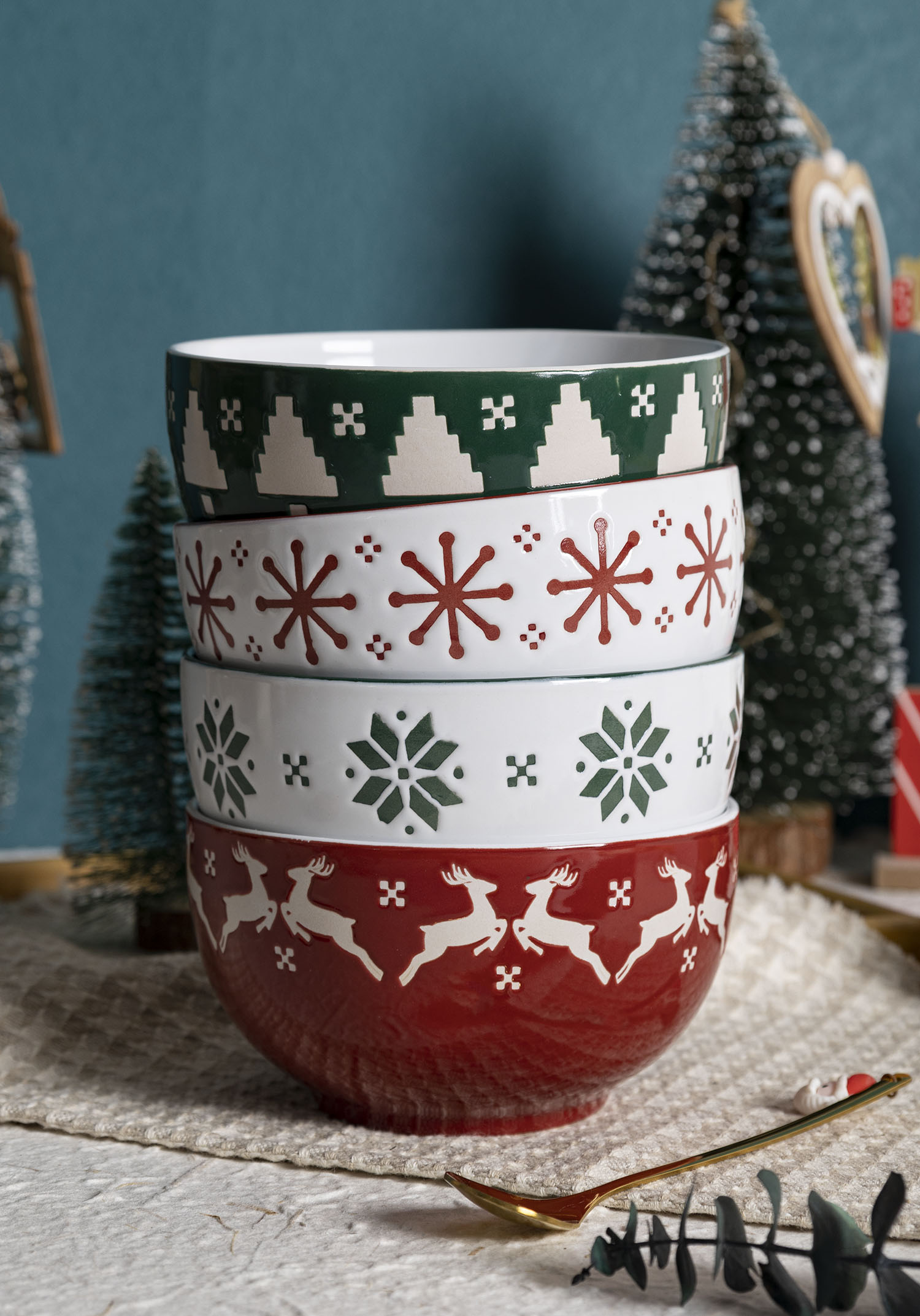 CHANGSHA HAPPY GO Christmas Sweater Pattern Ceramic Mug and Bowl Set – Festive Red & Green Holiday Cups with Gift Packaging|happygodinnerware.com
