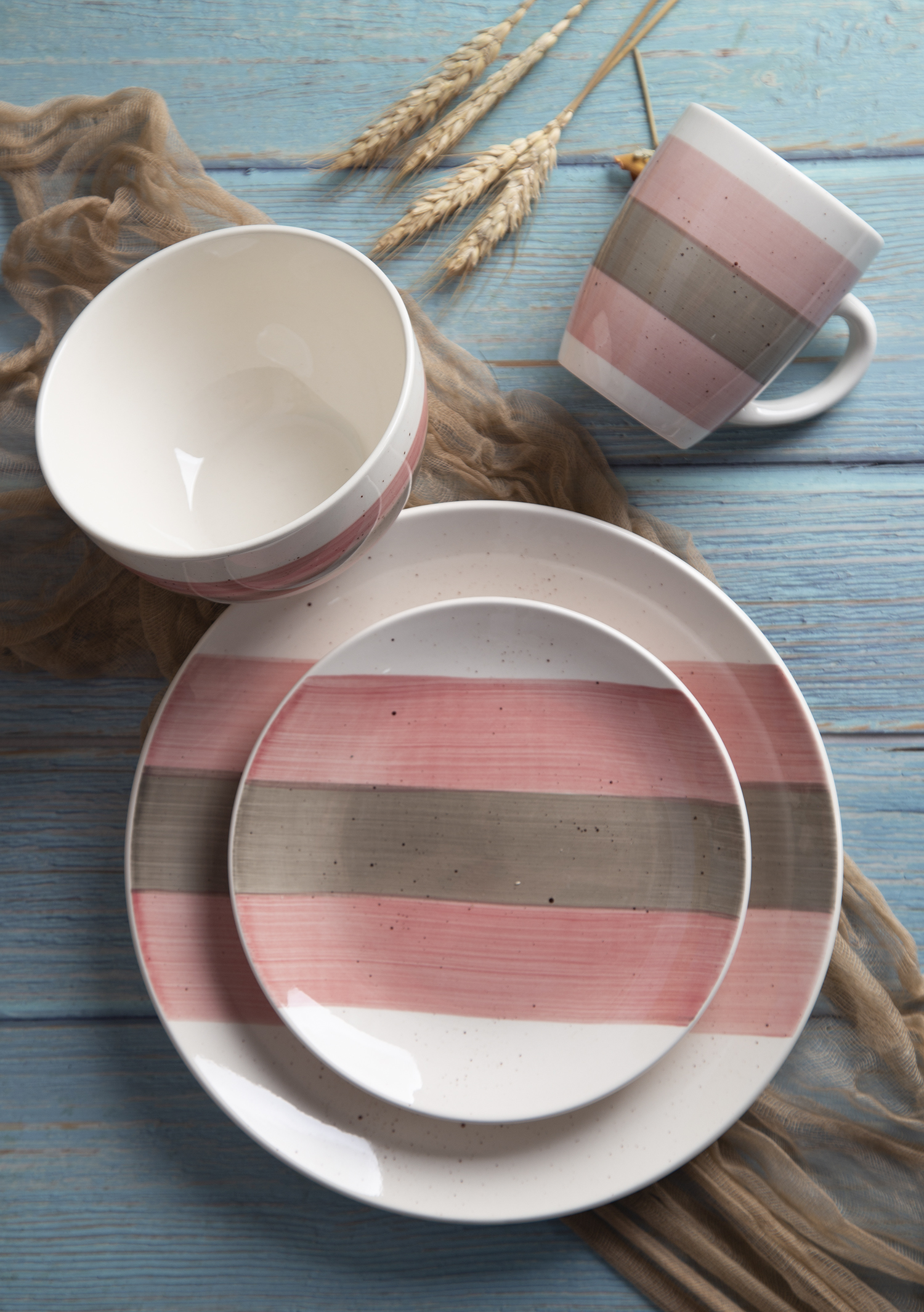 CHANGSHA HAPPY GO Hand-painted Stoneware Dinnerware Set with Pastel Stripes |Dopamine Series Ceramics|happygodinnerware.com