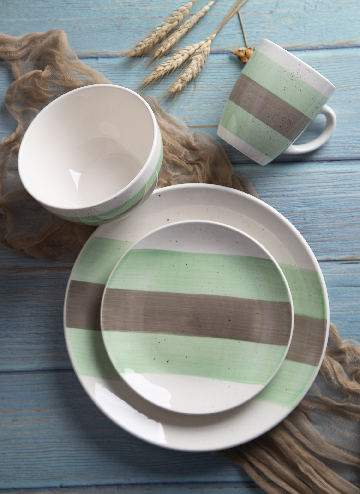 CHANGSHA HAPPY GO Hand-painted Stoneware Dinnerware Set with Pastel Stripes |Dopamine Series Ceramics|happygodinnerware.com