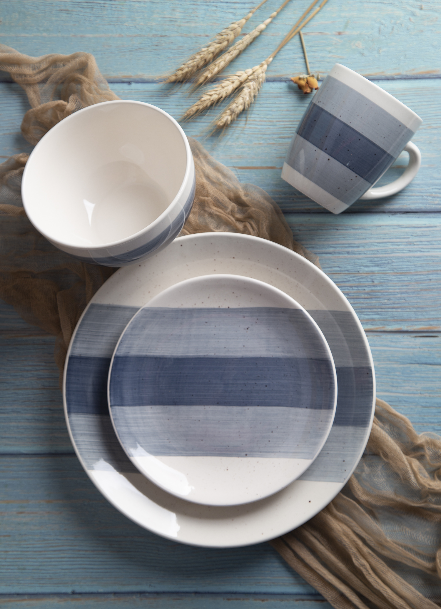CHANGSHA HAPPY GO Hand-painted Stoneware Dinnerware Set with Pastel Stripes |Dopamine Series Ceramics|happygodinnerware.com
