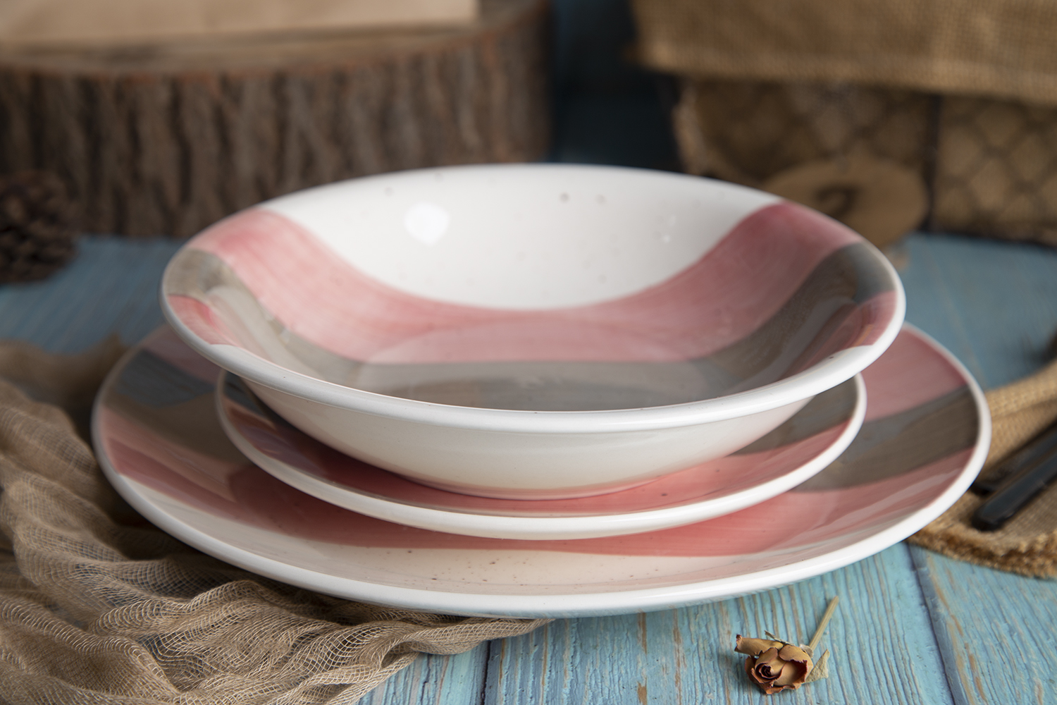 CHANGSHA HAPPY GO Hand-painted Stoneware Dinnerware Set with Pastel Stripes |Dopamine Series Ceramics|happygodinnerware.com