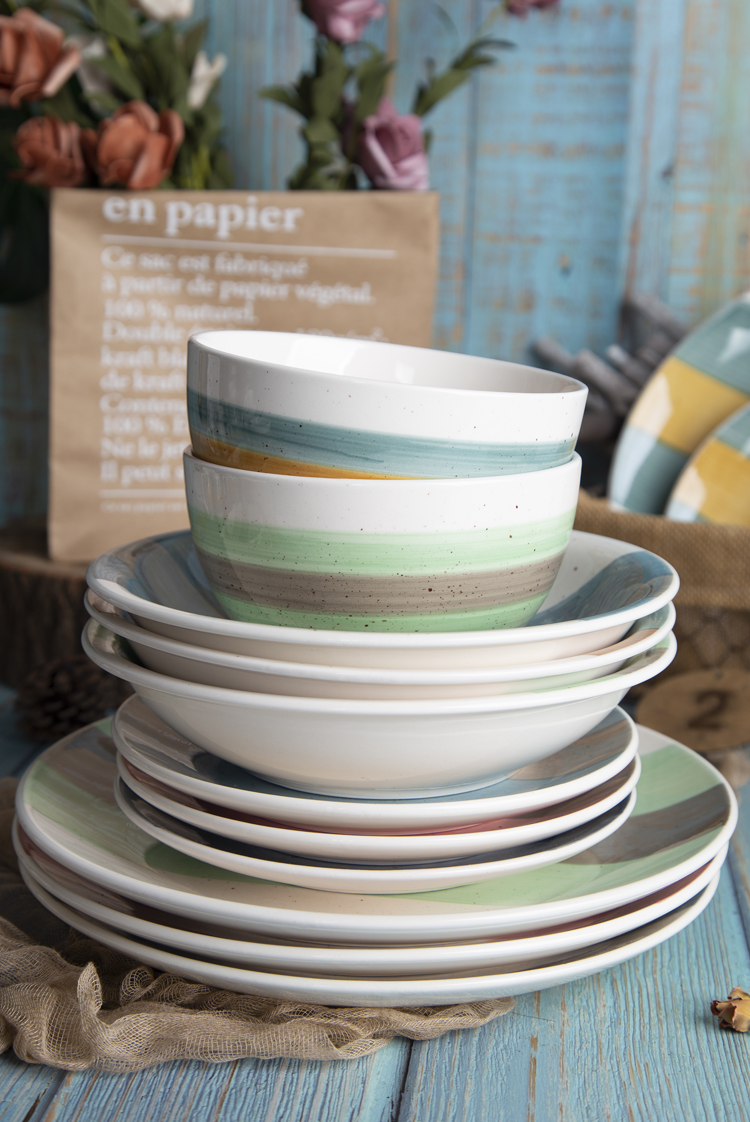 CHANGSHA HAPPY GO Hand-painted Stoneware Dinnerware Set with Pastel Stripes |Dopamine Series Ceramics|happygodinnerware.com