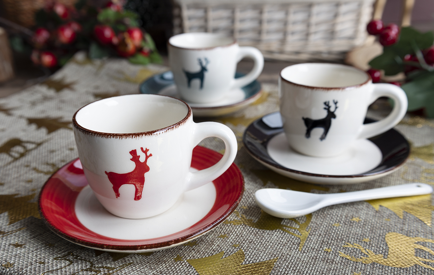 CHANGSHA HAPPY GO Autumn Inspired Orange Tone Handpainted Fine Earthenware Dinnerware Set with Bold Stripes and Natural Texture  |happygodinnerware.com
