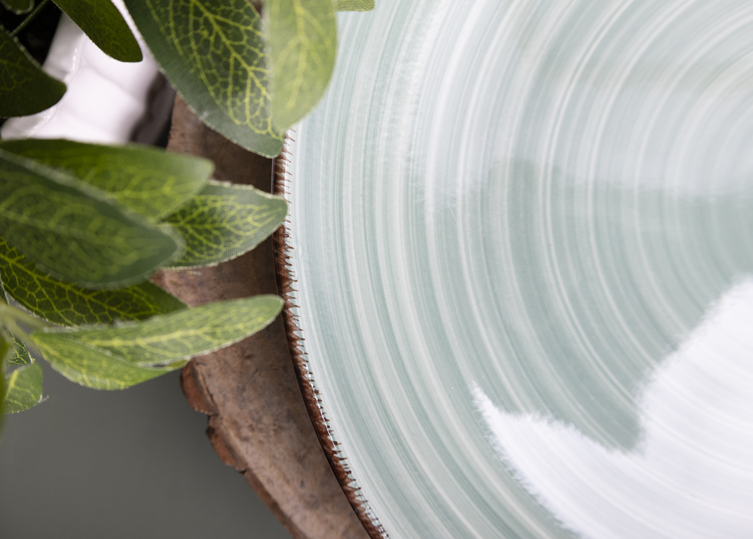 CHANGSHA HAPPY GO Warm Autumn Swirl Handpainted Fine Earthenware Dinnerware Set with Textured Brush Design and Rich Colors  |happygodinnerware.com