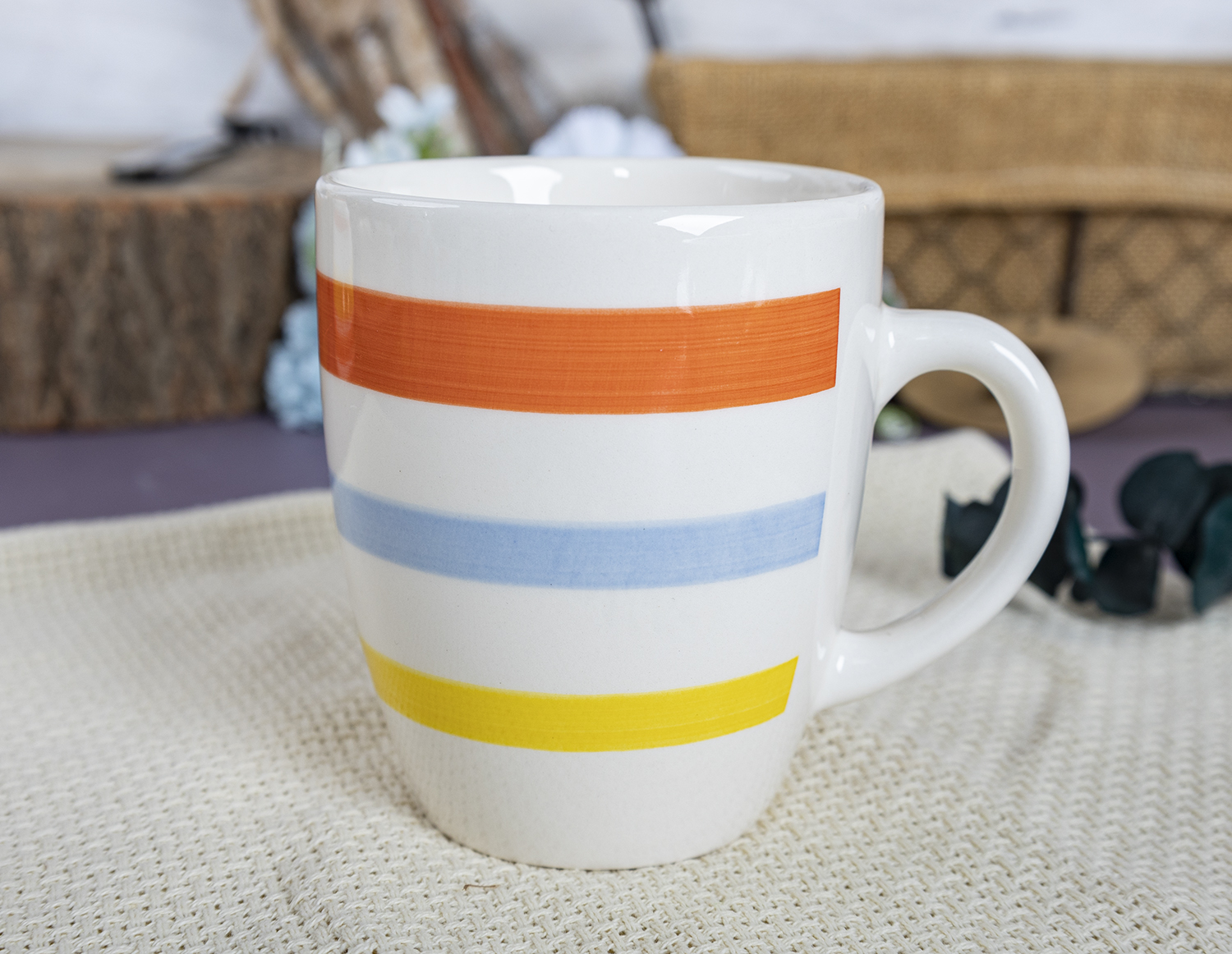 CHANGSHA HAPPY GO Bright Color Block Handpainted Fine Earthenware Dinnerware Set with High Contrast and Rustic Finish  |happygodinnerware.com