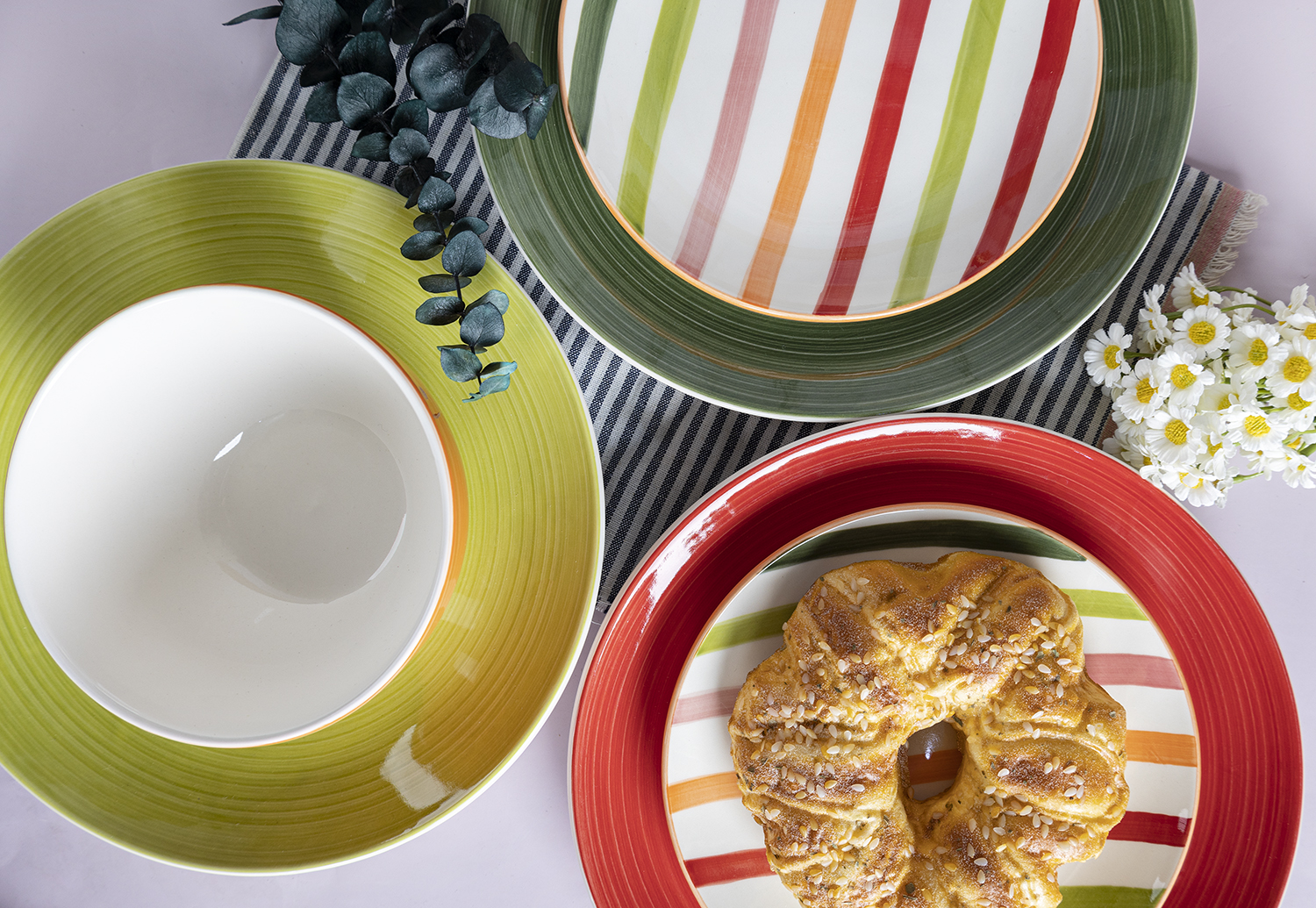 CHANGSHA HAPPY GO Green Wilderness Handpainted Fine Earthenware Dinnerware Set with Layered Green Brush Strokes and Natural Charm |happygodinnerware.com
