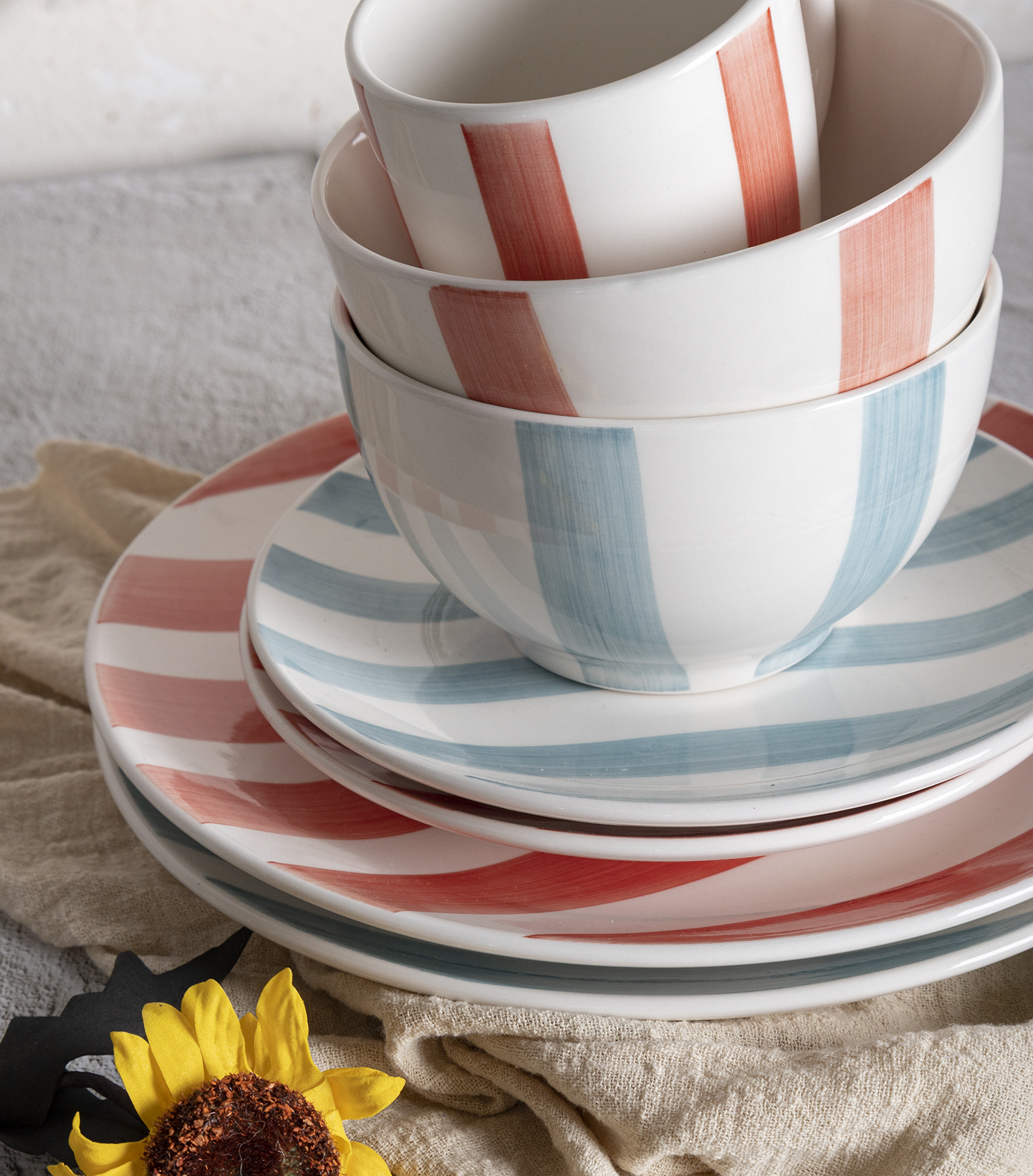 CHANGSHA HAPPY GO Fine Earthware Dinnerware Set with Red and Blue Diagonal Stripe Hand-Painted Designs  |happygodinnerware.com