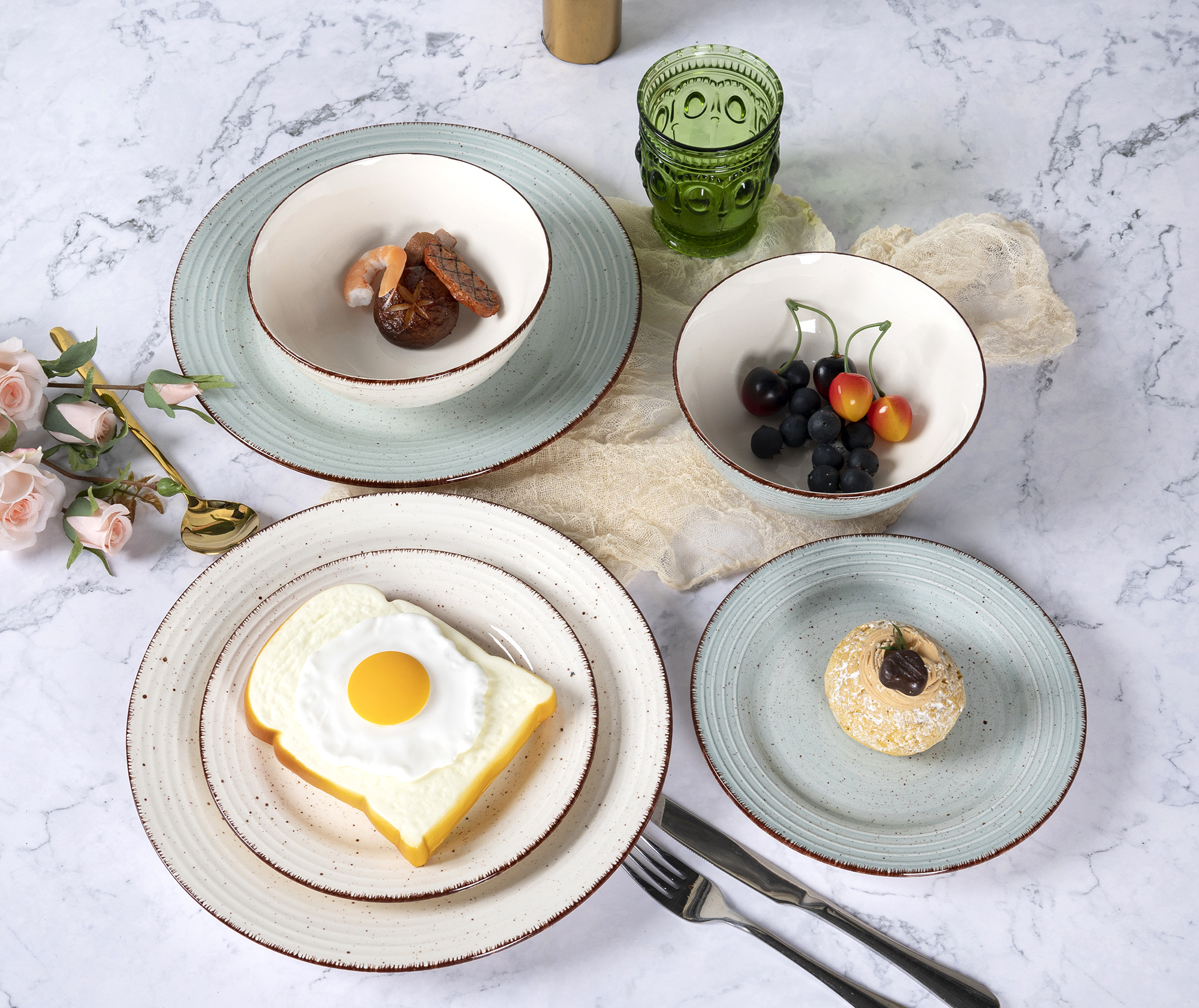 CHANGSHA HAPPY GO Fine Earthware Vintage Blue and Green Color-Block Dinnerware Set with Delicate Lined Accents  |happygodinnerware.com
