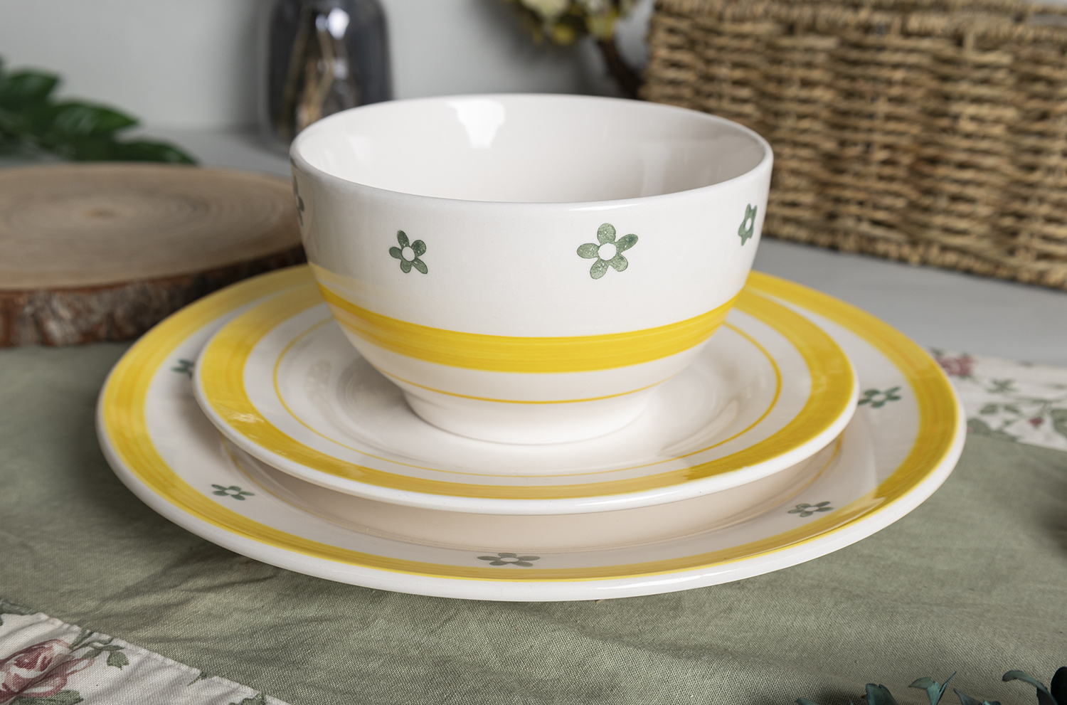 CHANGSHA HAPPY GO Fine Earthware Playful Dinnerware Set with Hand-Painted Colorful Small Flowers and Striped Accents  |happygodinnerware.com