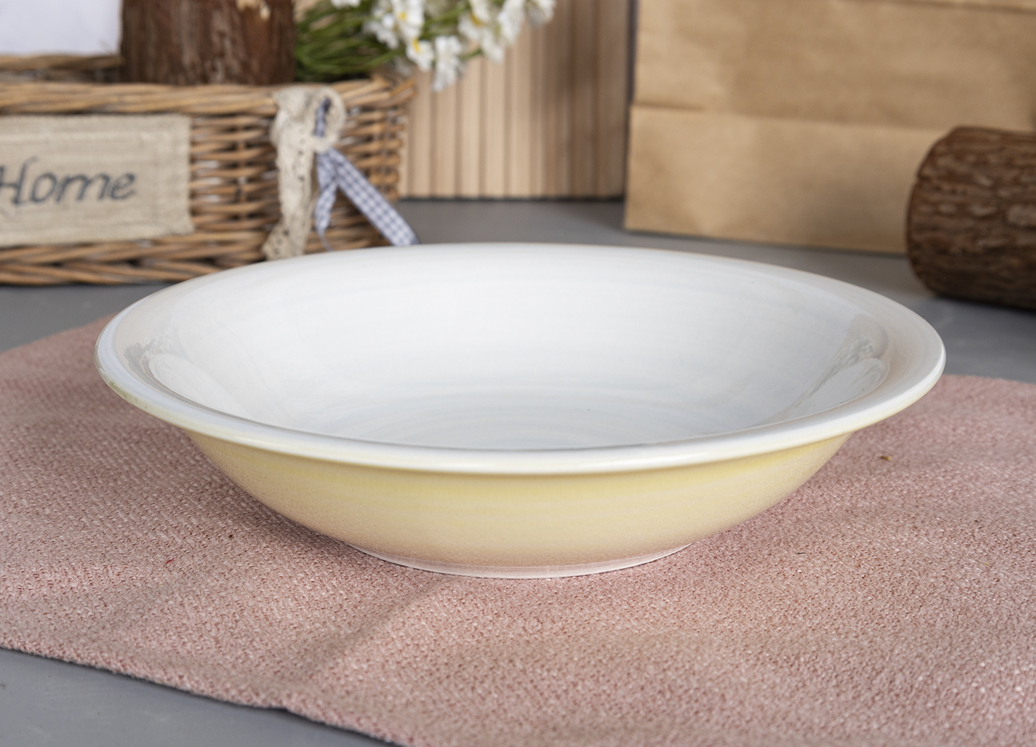 CHANGSHA HAPPY GO Fine Earthware Fresh Light Green Tone Hand-Painted Dinnerware Set with Subtle Linear Detailing  |happygodinnerware.com