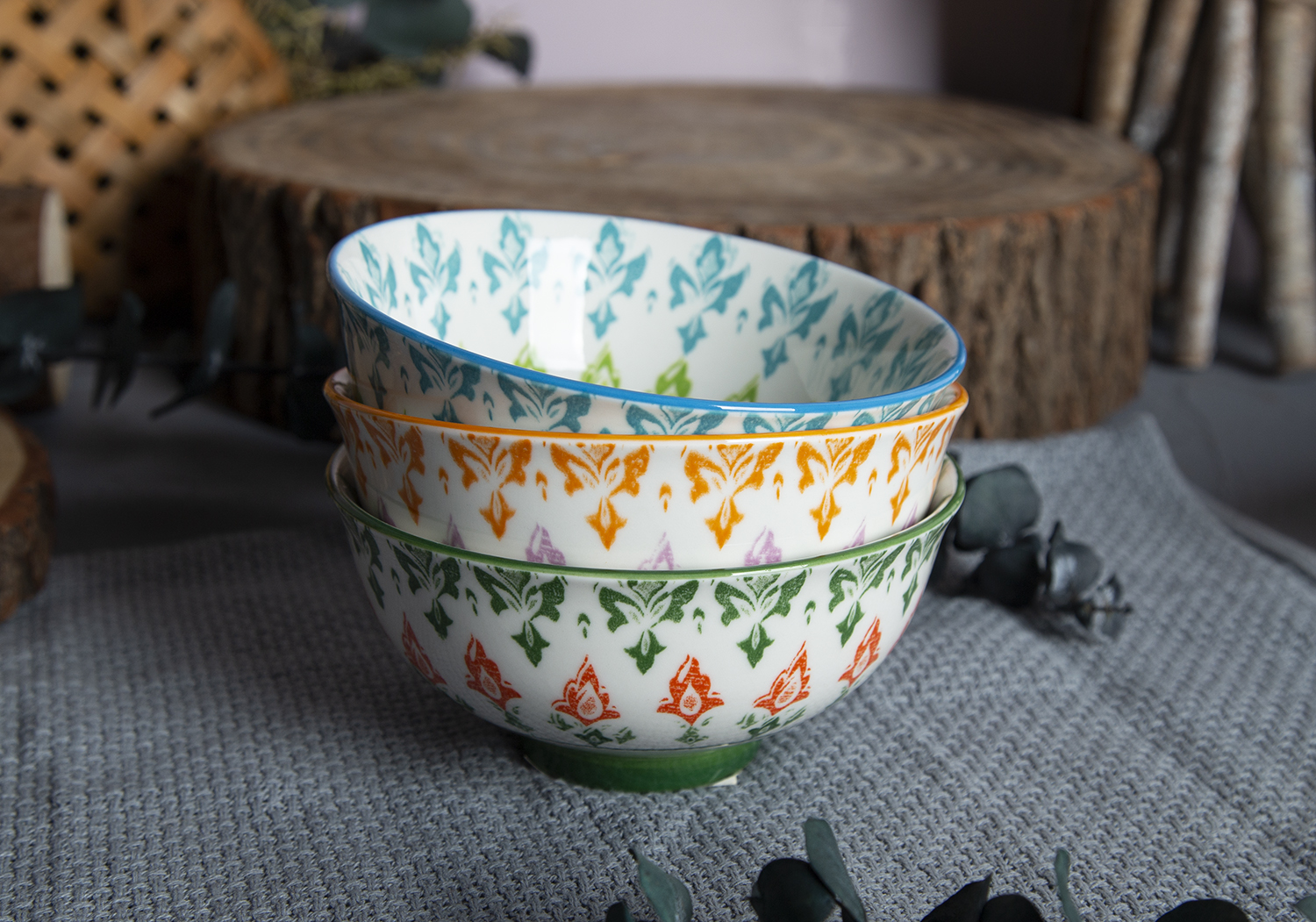 CHANGSHA HAPPY GO Floral Print Stoneware Bowls with Color Glaze | happygodinnerware.com