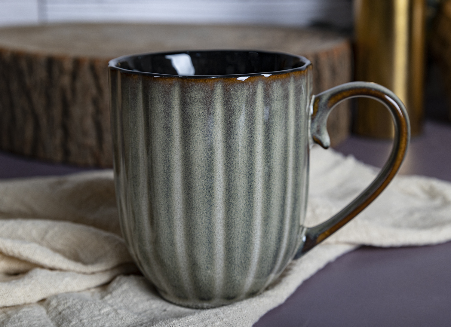 CHANGSHA HAPPY GO  Geometric Embossed Fine Bone China Mug with Matte Reactive Glaze for Contemporary Drinkware Collections |Dopamine Series Ceramics  |happygodinnerware.com