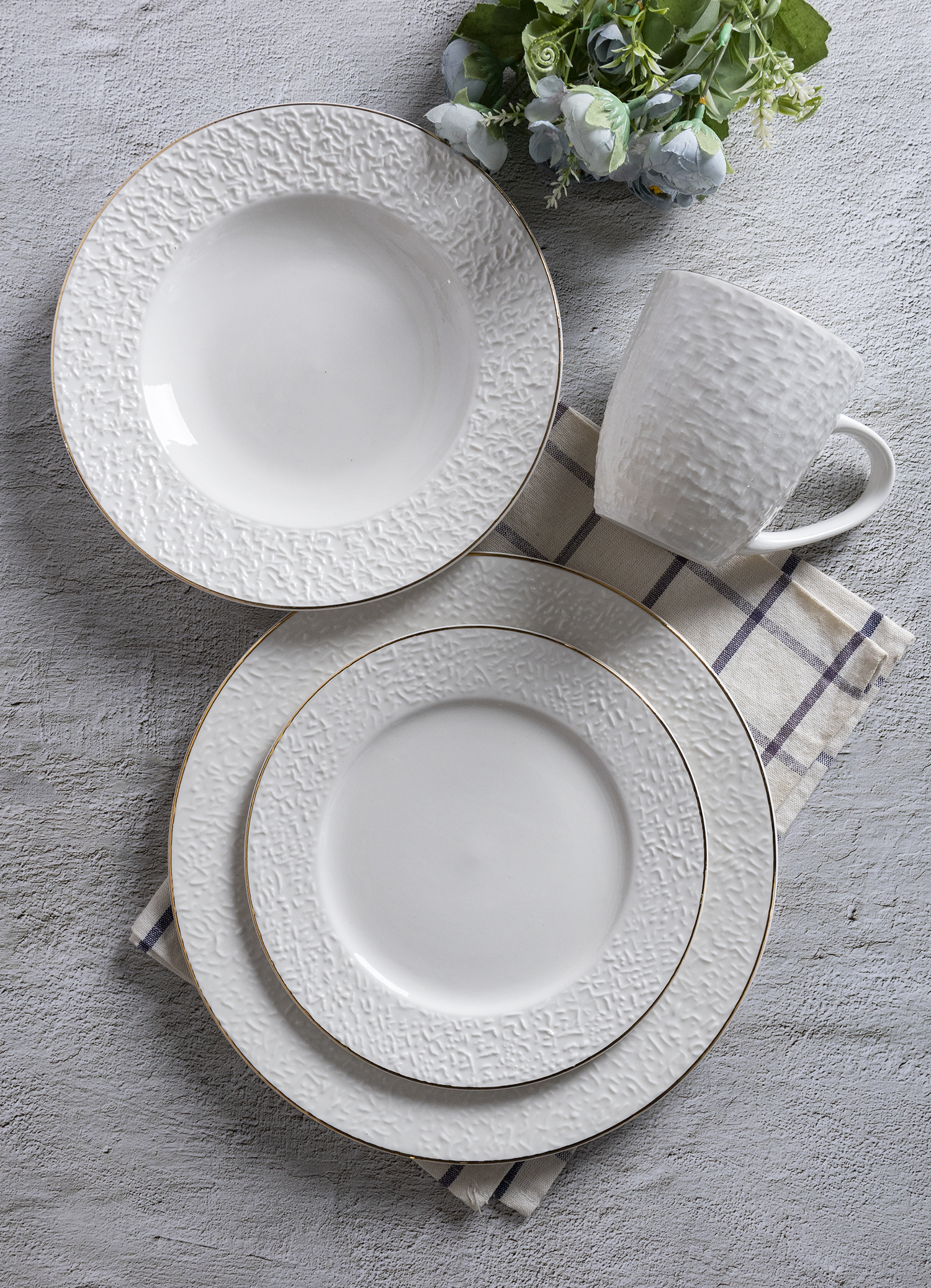 CHANGSHA HAPPY GO Gold Rim Woven Embossed Bone China Dinnerware |happygodinnerware.com