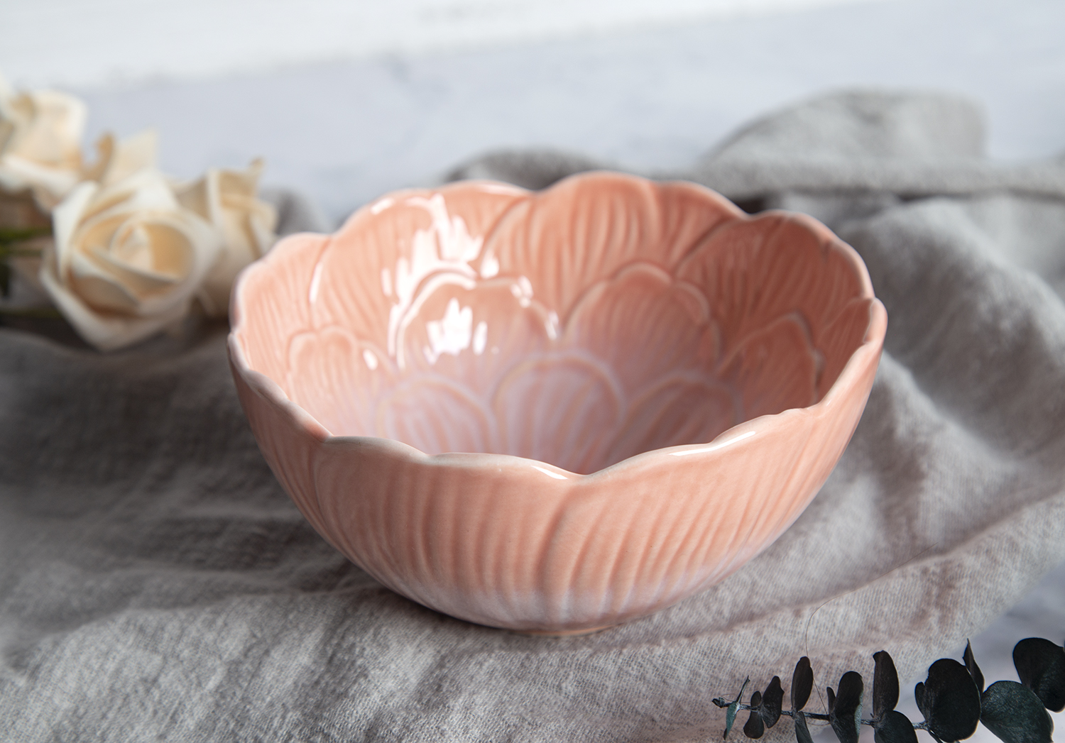 CHANGSHA HAPPY GO Nature-Inspired Embossed Plates and Bowls in Stoneware & White Cloud Clay |happygodinnerware.com