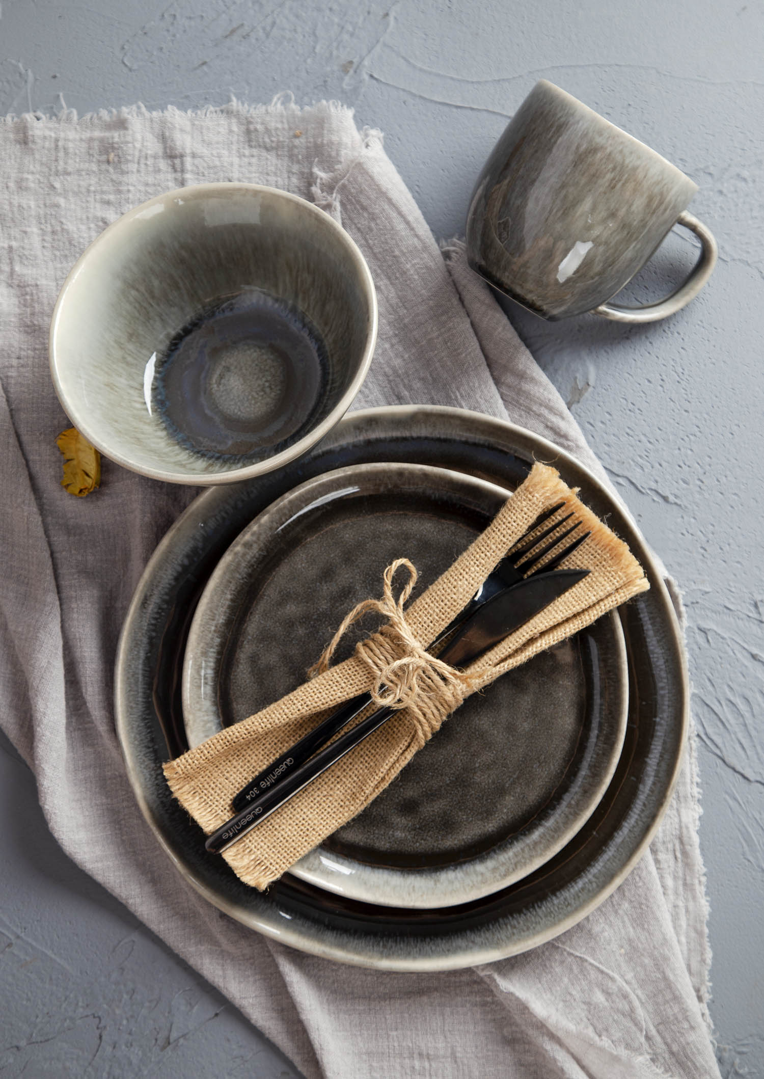 CHANGSHA HAPPY GO Rustic Horizon – Reactive Glaze Stoneware Collection | happygodinnerware.com