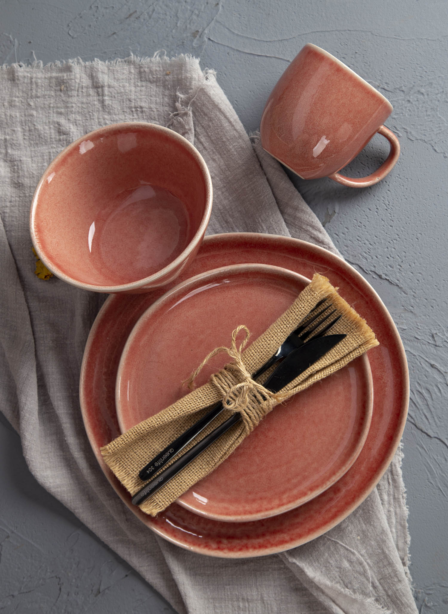 CHANGSHA HAPPY GO Rustic Horizon – Reactive Glaze Stoneware Collection | happygodinnerware.com