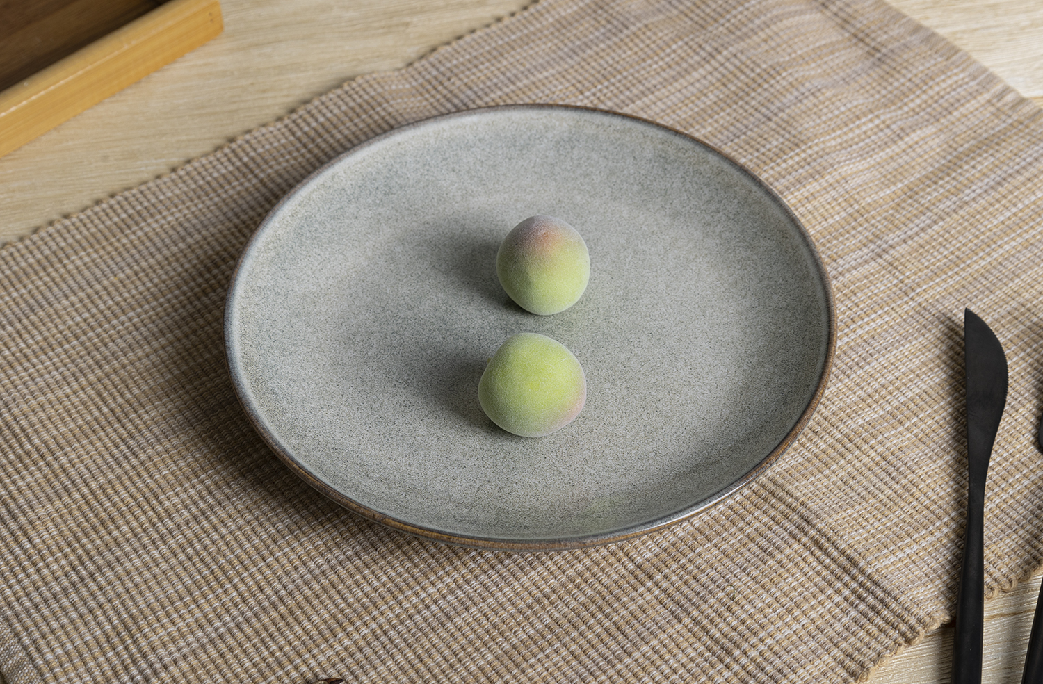 CHANGSHA HAPPY GO Soft Green Reactive Glaze Stoneware Set – Nordic Countryside Style | happygodinnerware.com