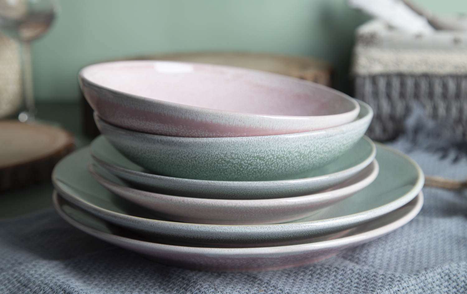 CHANGSHA HAPPY GO Color Gradient Reactive Glaze Stoneware Dinnerware Set |Dopamine Series Ceramics|happygodinnerware.com
