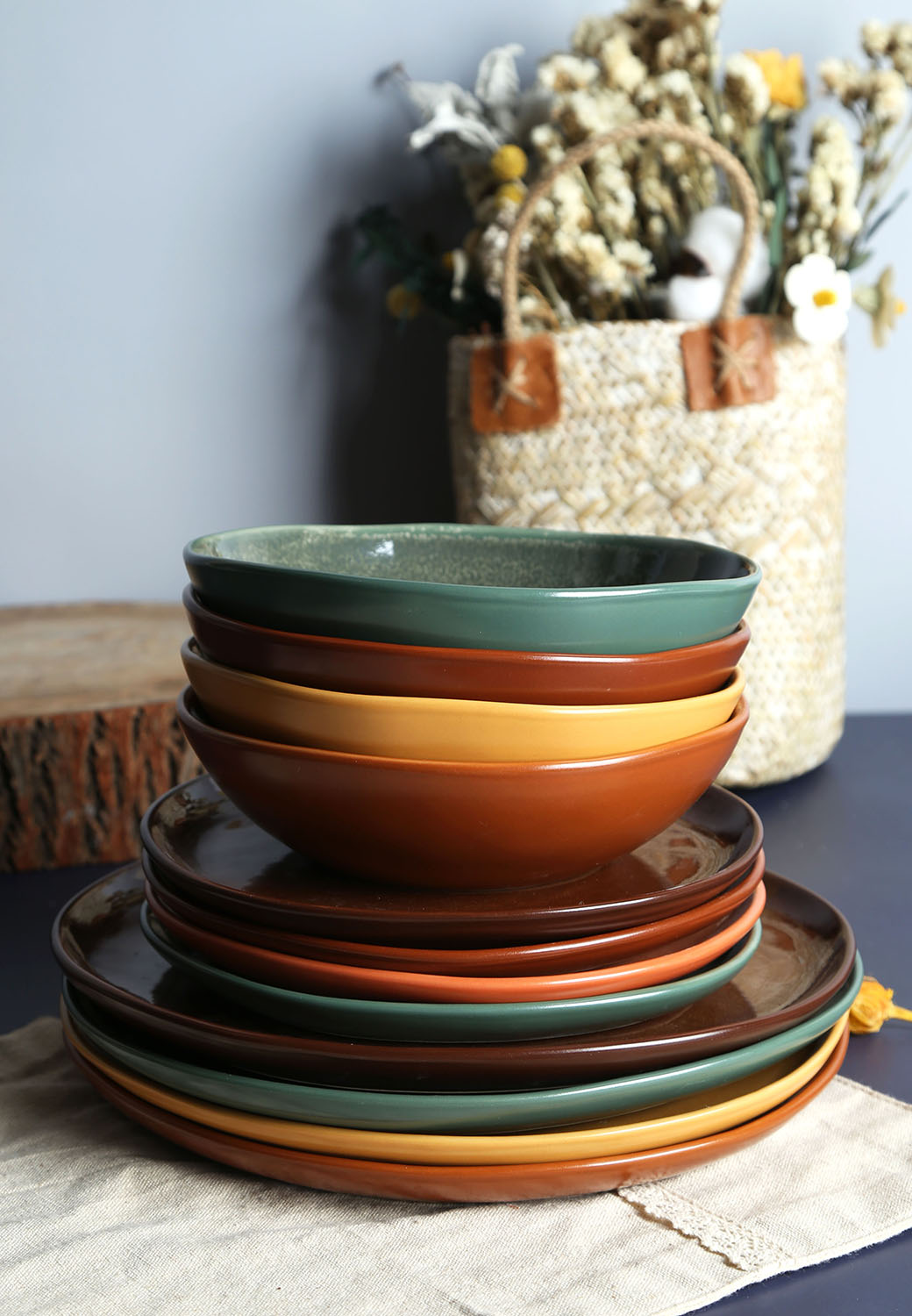 CHANGSHA HAPPY GO Warm Tone Matte Reactive Glaze Stoneware Dinnerware Set |Dopamine Series Ceramics|happygodinnerware.com