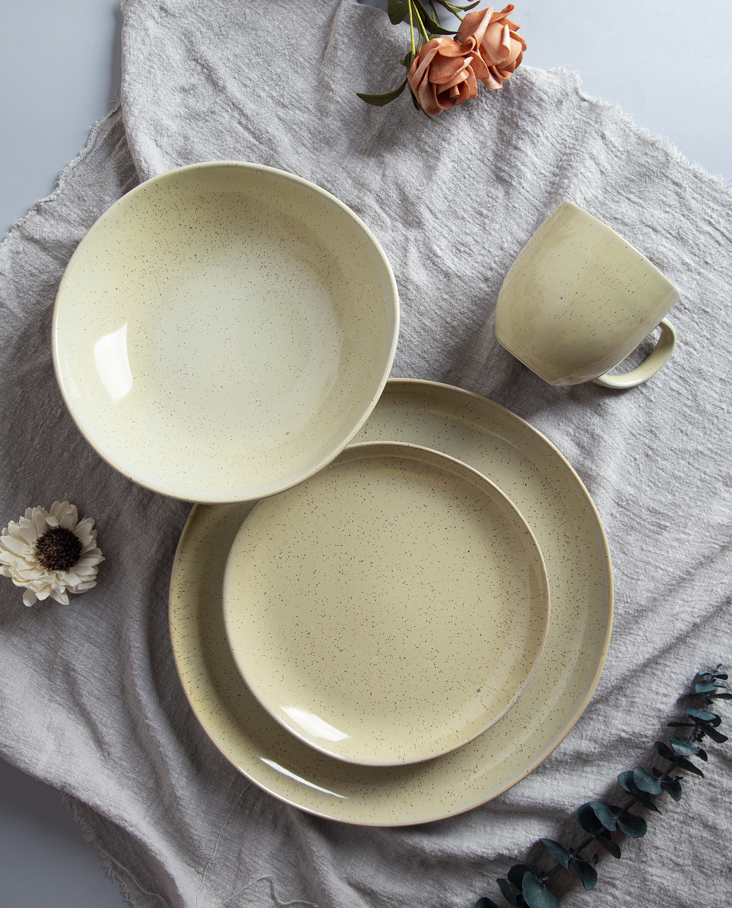 CHANGSHA HAPPY GO Speckled Stoneware with Reactive Glaze in Soft Pastels |happygodinnerware.com