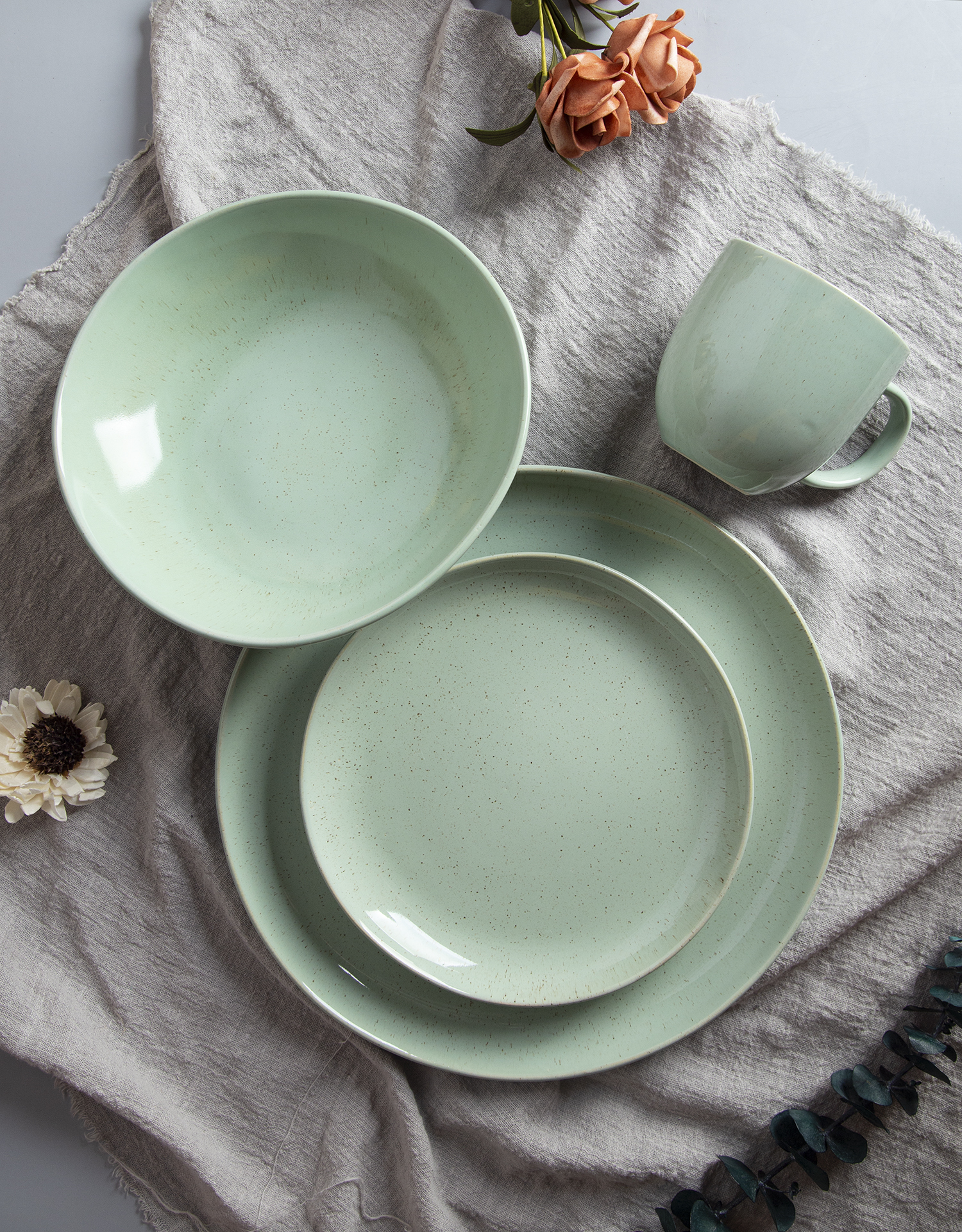 CHANGSHA HAPPY GO Speckled Stoneware with Reactive Glaze in Soft Pastels |happygodinnerware.com