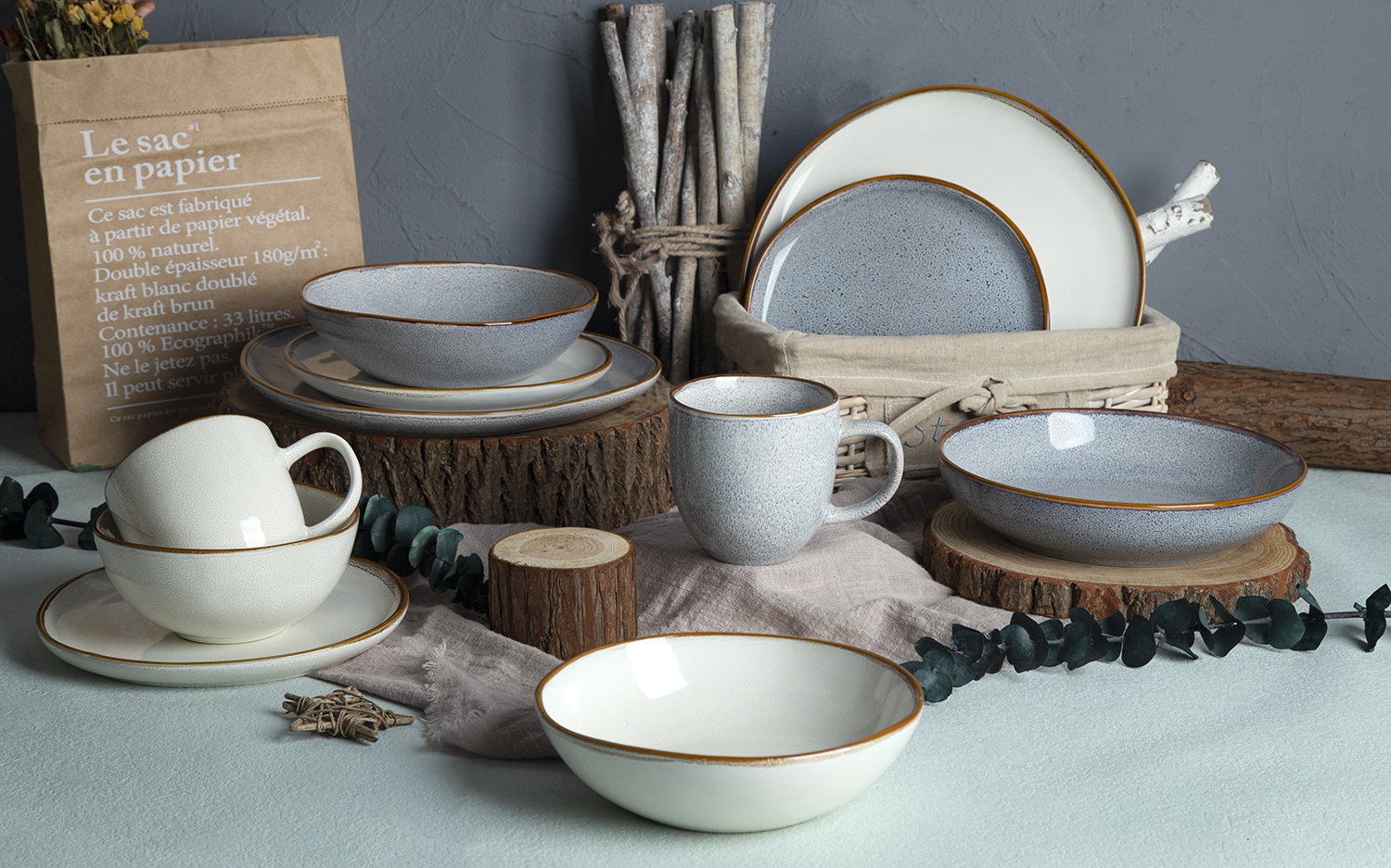 CHANGSHA HAPPY GO Embossed Reactive Glaze Stoneware with Elegant Rim Design |happygodinnerware.com