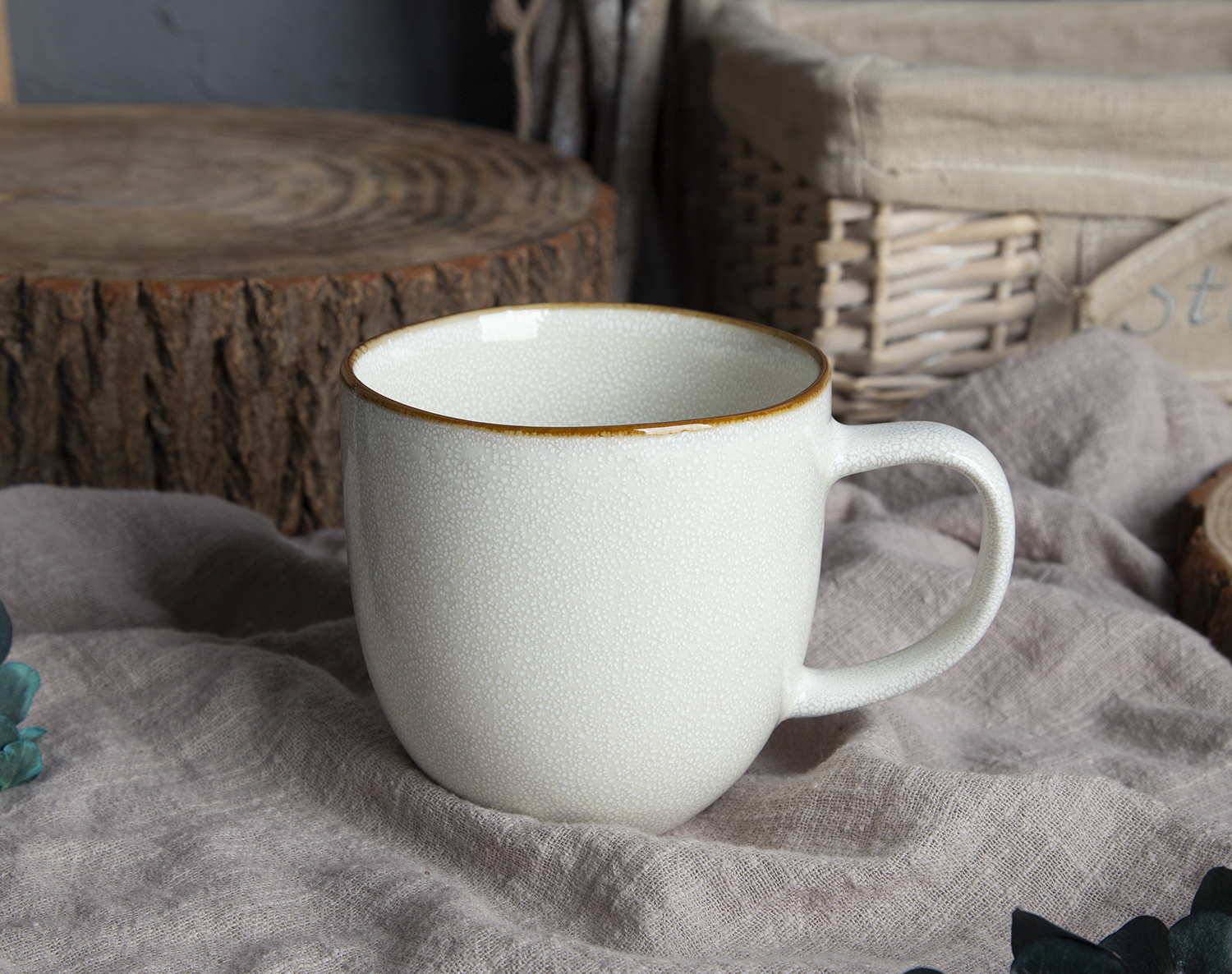 CHANGSHA HAPPY GO Embossed Reactive Glaze Stoneware with Elegant Rim Design |happygodinnerware.com
