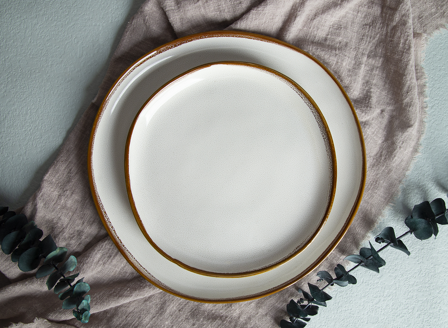 CHANGSHA HAPPY GO Embossed Reactive Glaze Stoneware with Elegant Rim Design |happygodinnerware.com