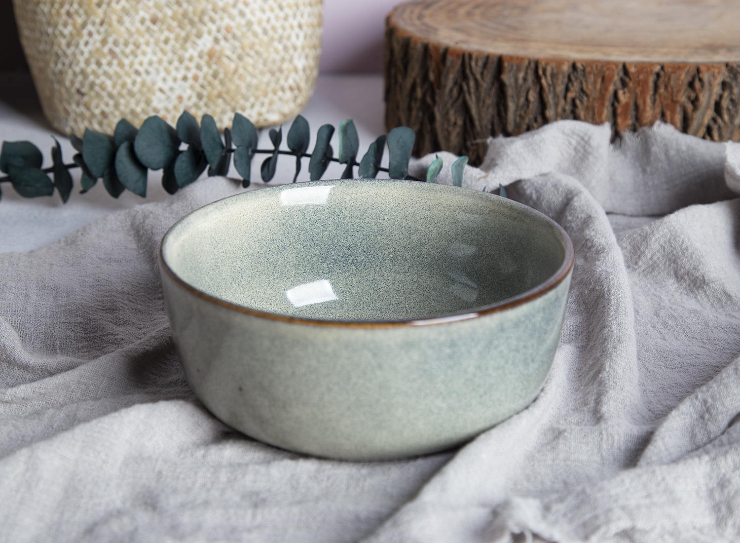 CHANGSHA HAPPY GO Embossed Stoneware with Reactive Glaze in Earthy Tones |happygodinnerware.com