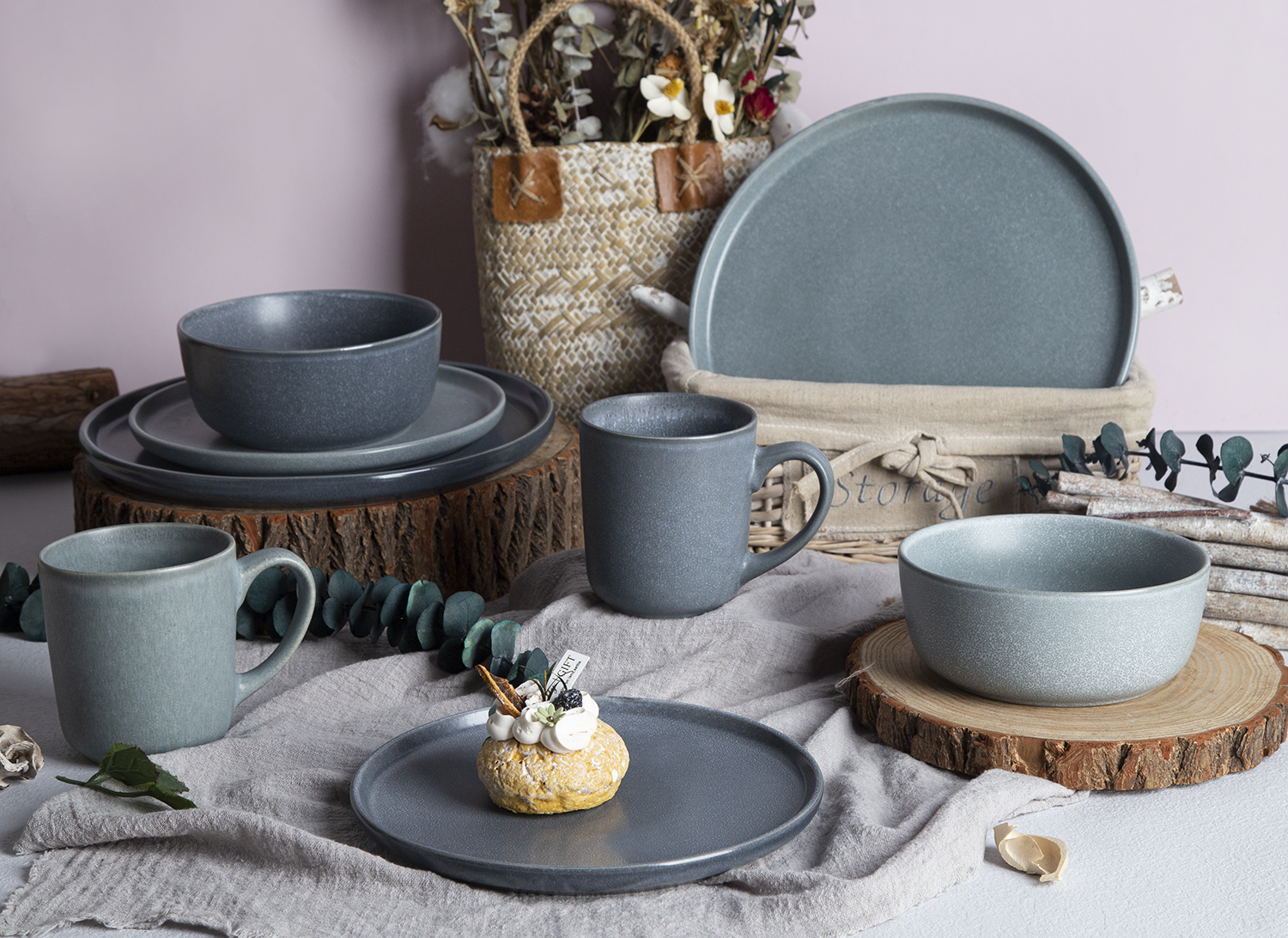 CHANGSHA HAPPY GO Stoneware Reactive Glaze Tableware Set in Elegant Gray |happygodinnerware.com
