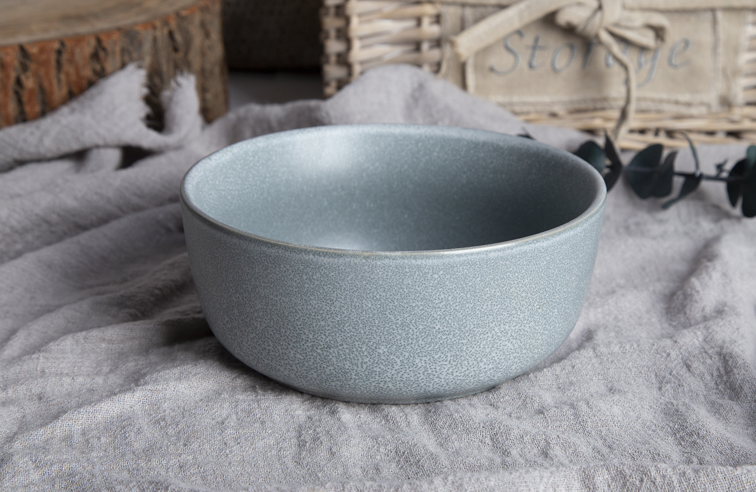 CHANGSHA HAPPY GO Stoneware Reactive Glaze Tableware Set in Elegant Gray |happygodinnerware.com